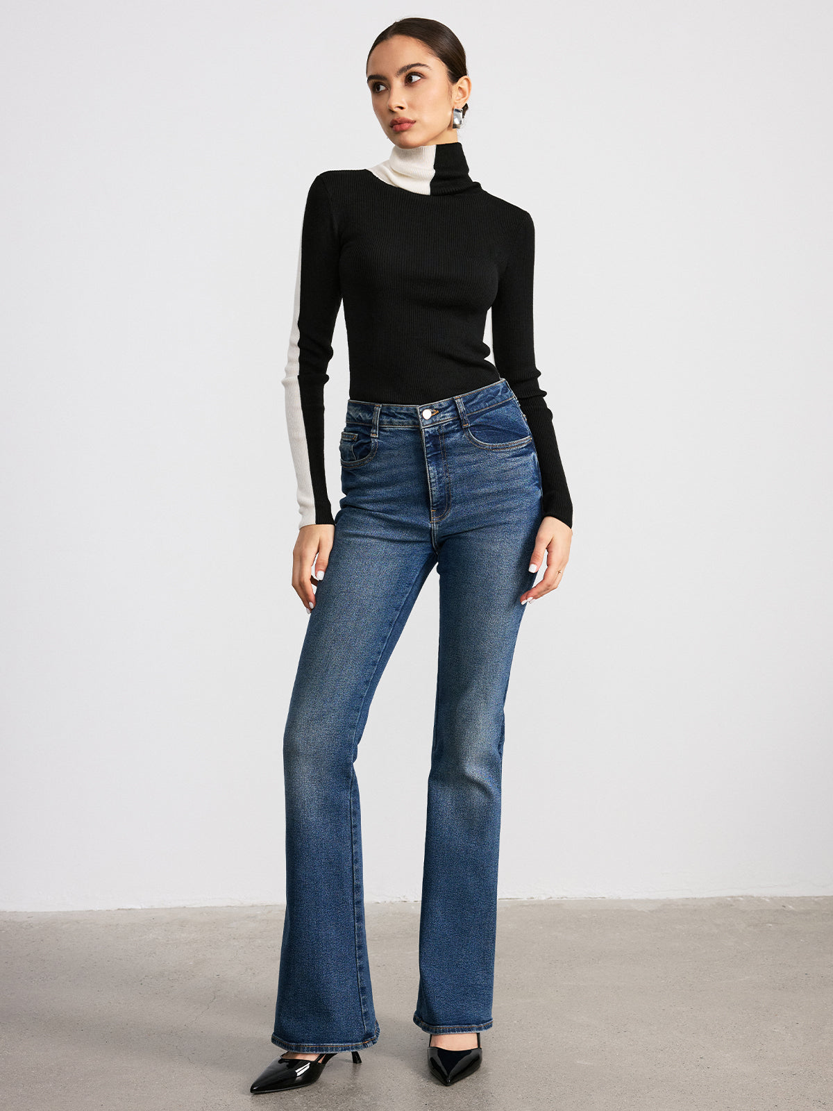 Color-Block Turtleneck Ribbed Knit Top
