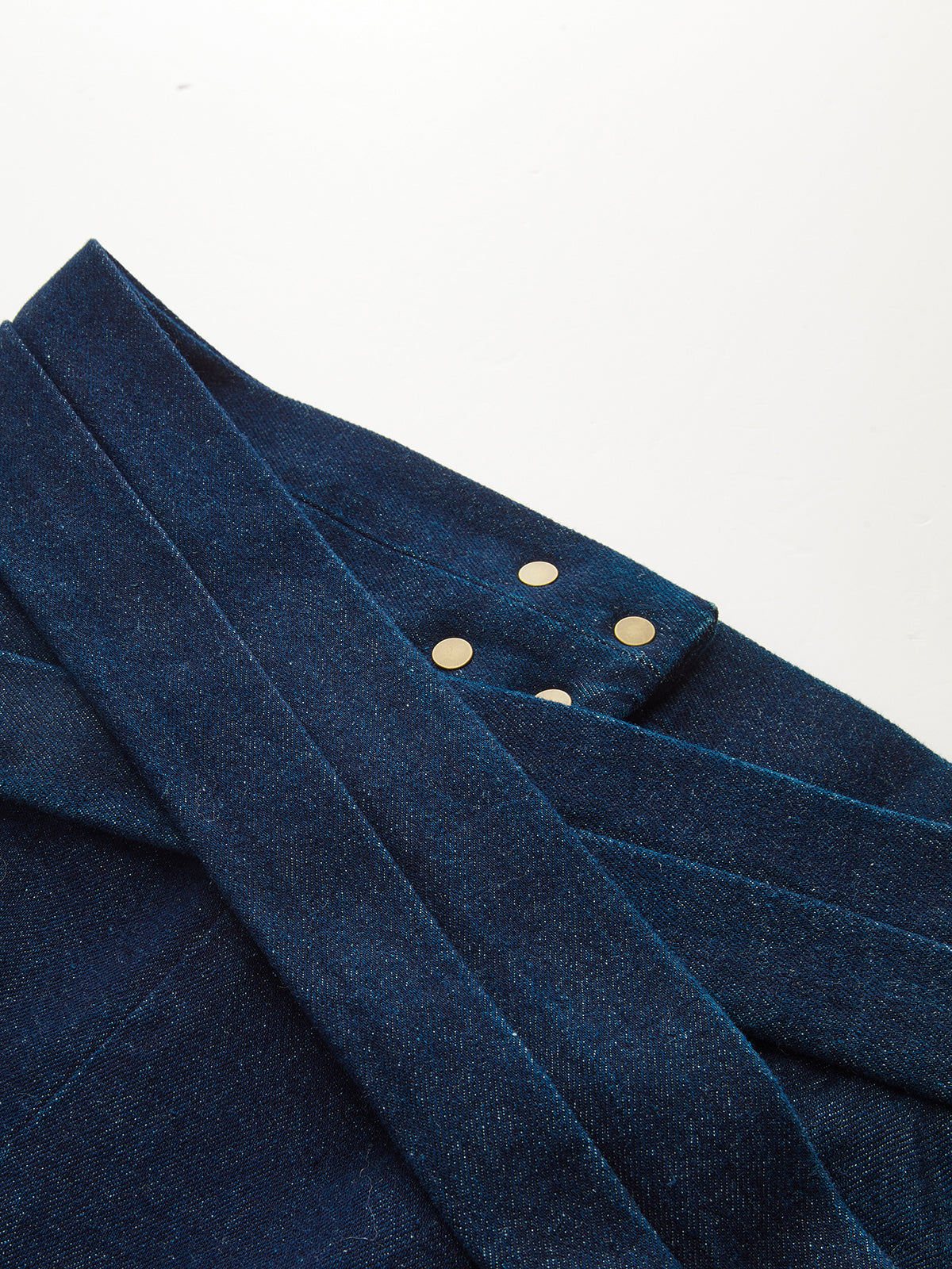 Jean en denim à taille haute croisée et jambes larges