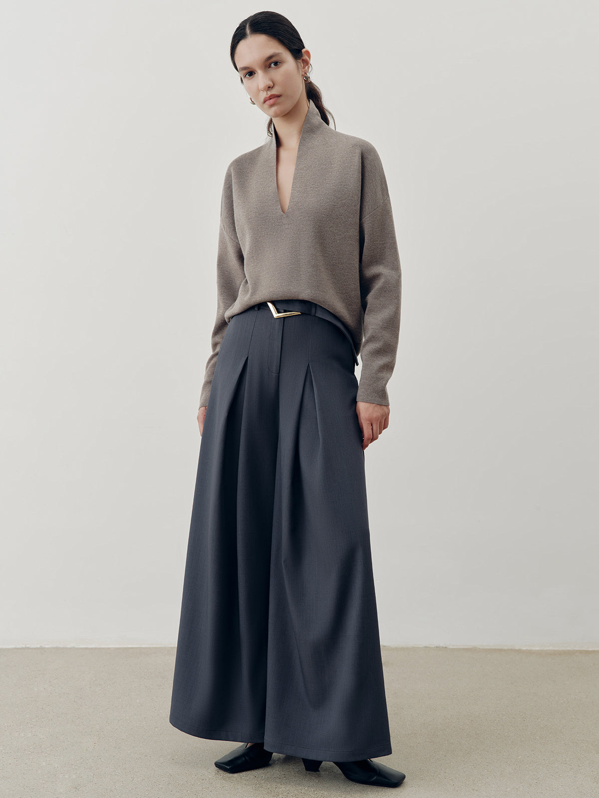 Wollmischung Pullover mit tiefem V-Ausschnitt