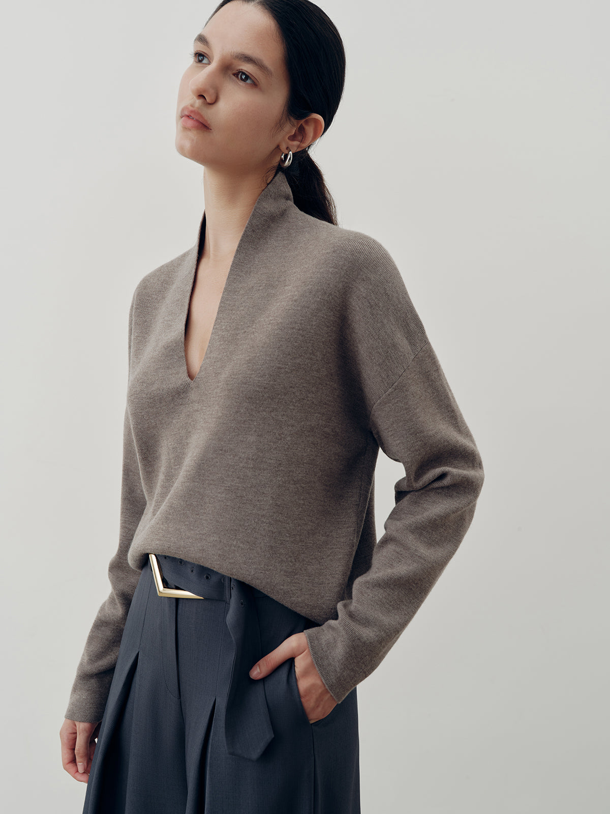 Wollmischung Pullover mit tiefem V-Ausschnitt