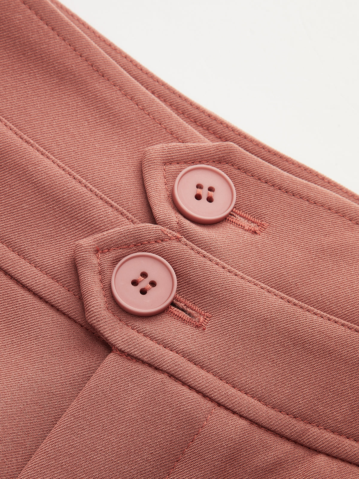 Pantalon à taille haute et jambes larges avec double ceinture