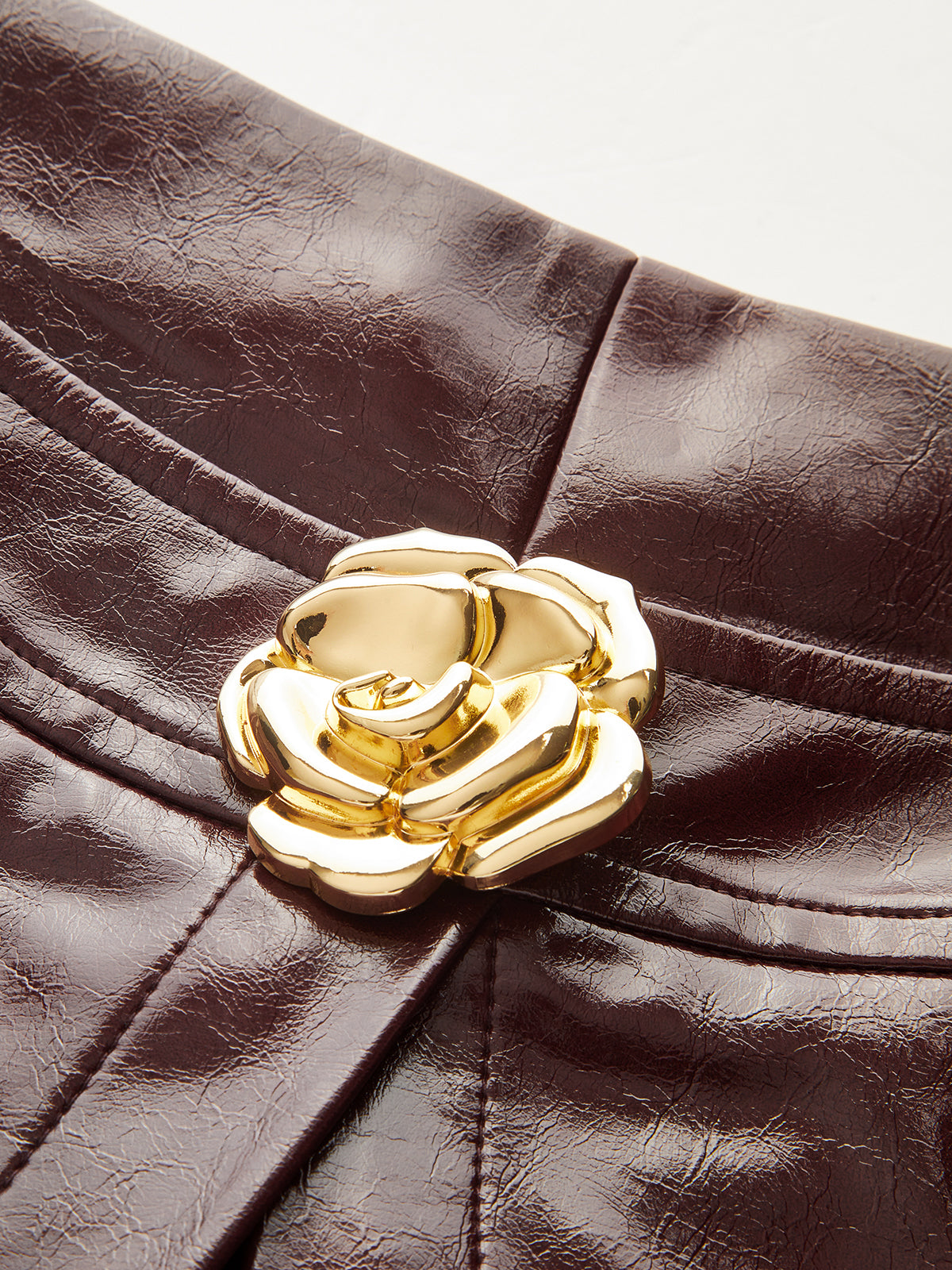 Skort aus Kunstleder „Metal Rose“