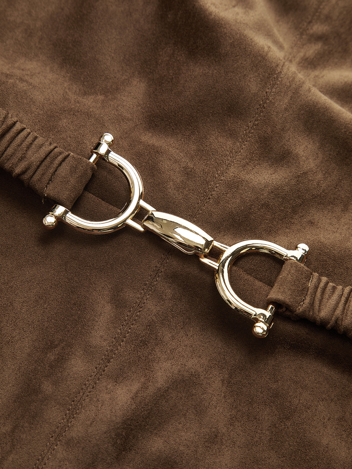 Robe midi sans manches à effet daim ceinturée