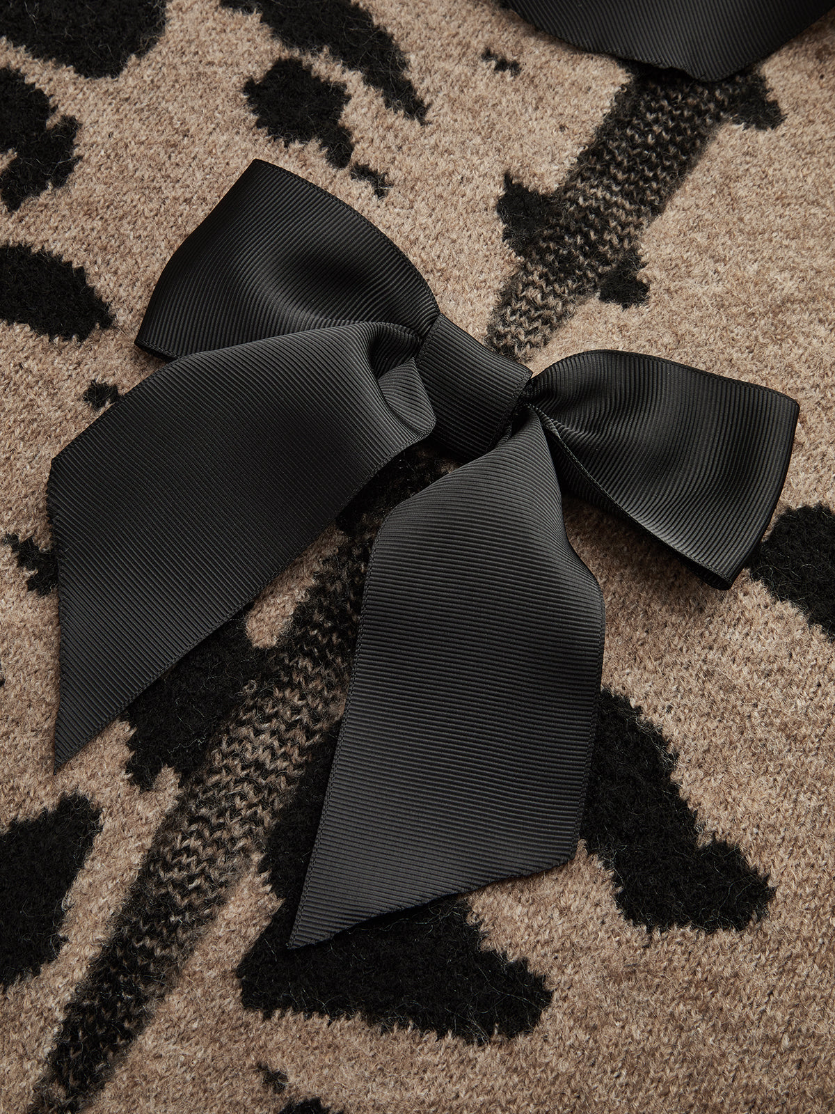Bow Detail Leopard Print Knit Sweater