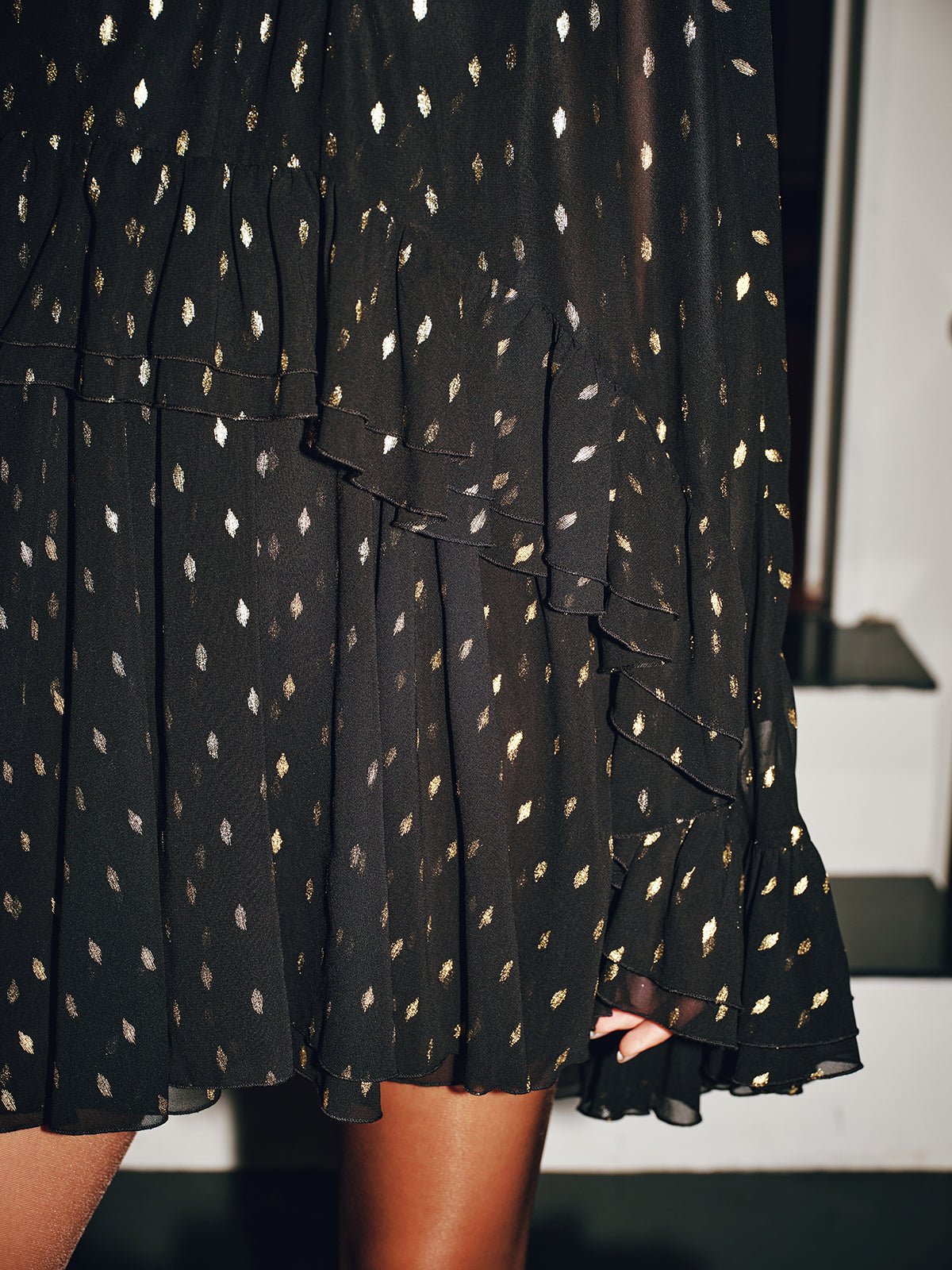 Robe à fines bretelles imprimée pois métallisé avec cape assortie