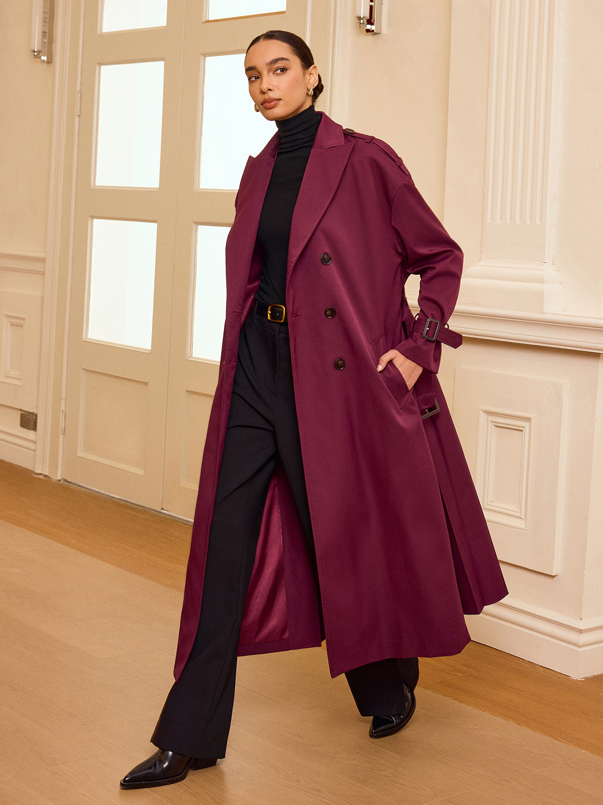 Trench-coat ceinturé à ourlet plissé