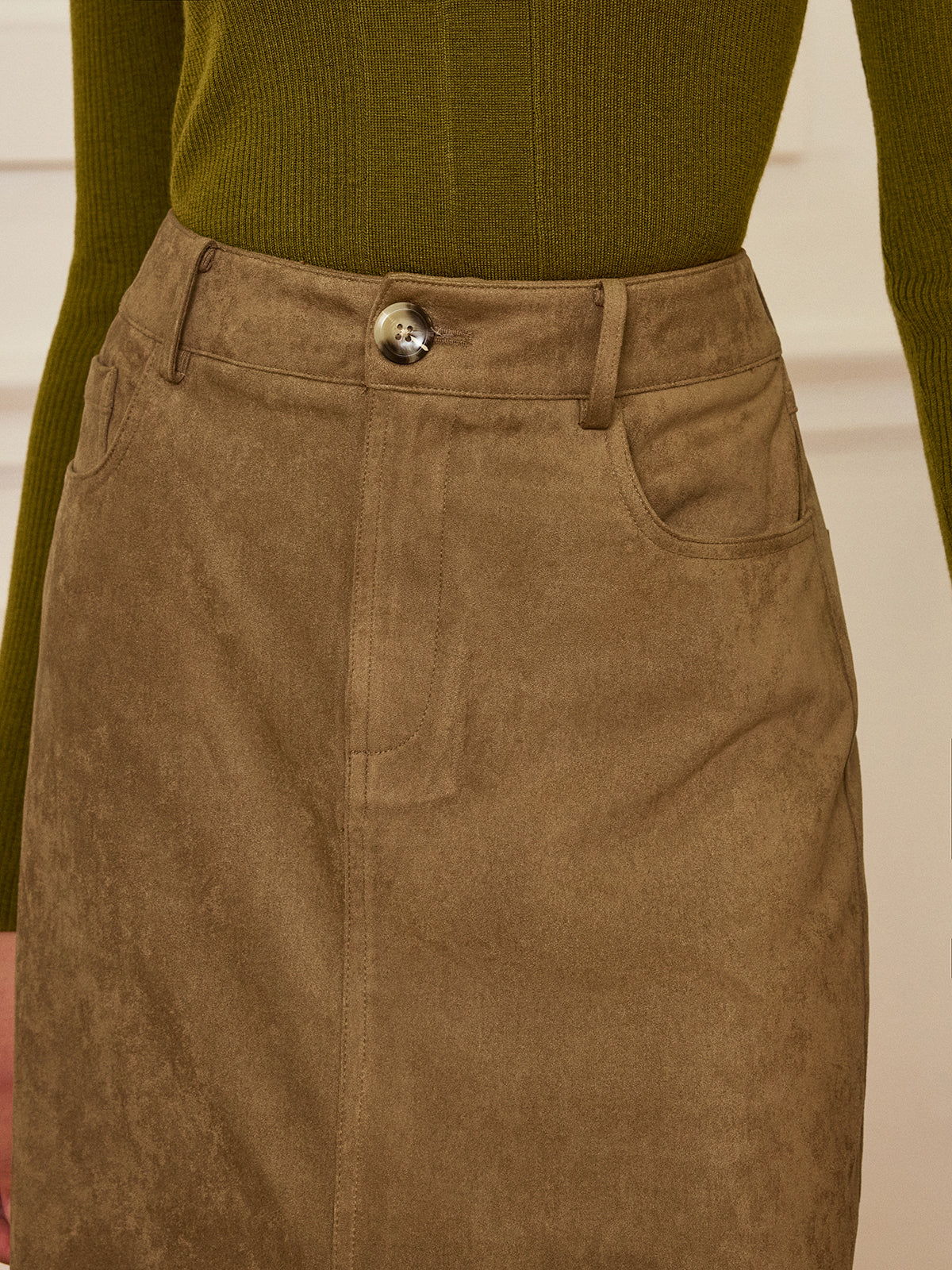 Maxirock in Wildlederoptik mit Schlitz vorne