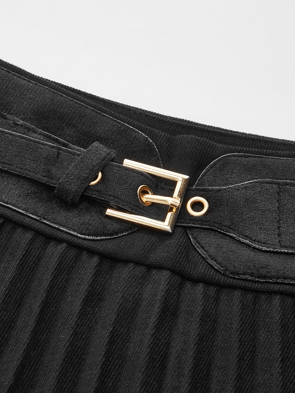 Belt-Decor Pleated Midi Skirt