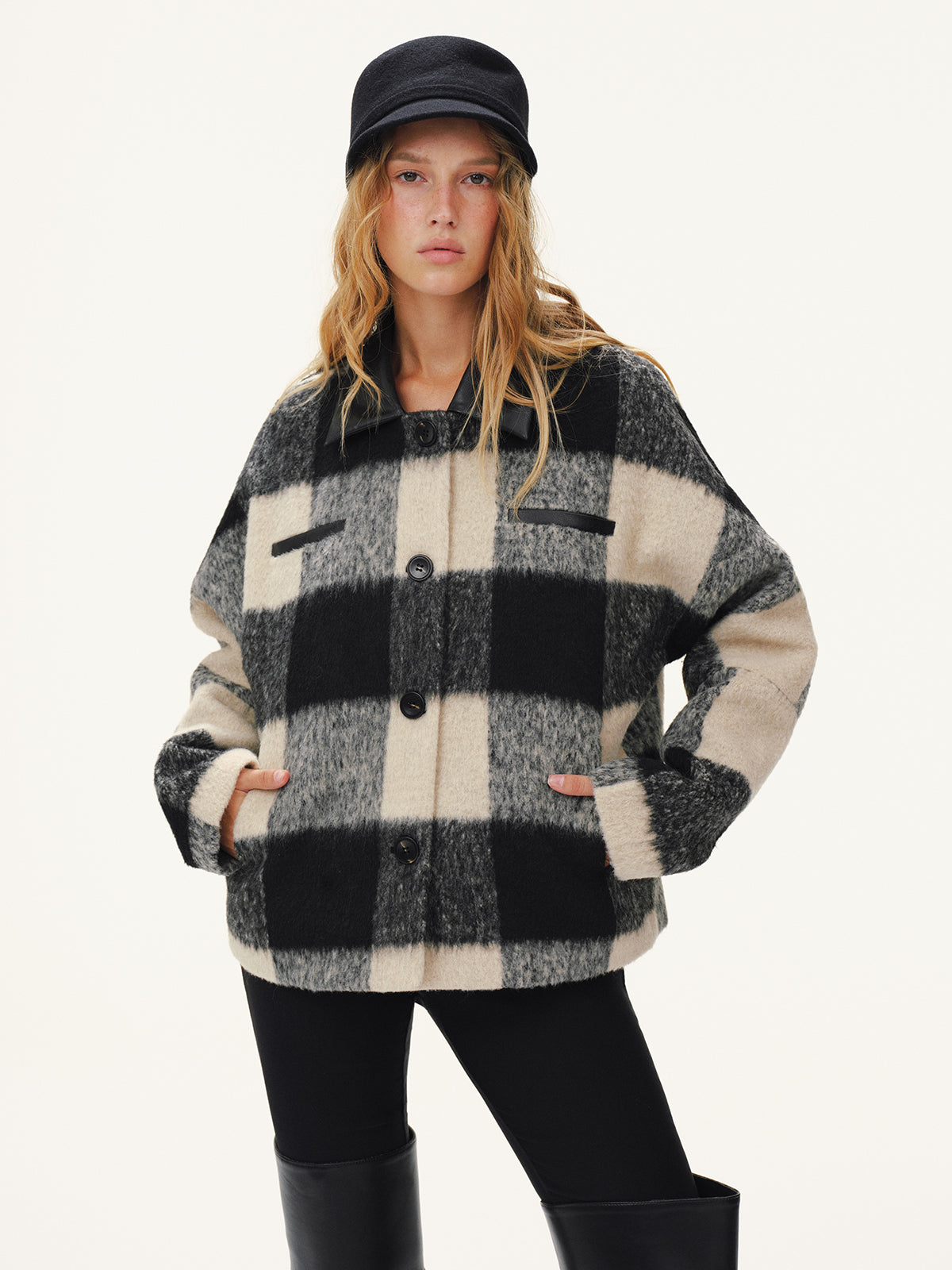Manteau en faux cachemire à carreaux avec col en similicuir