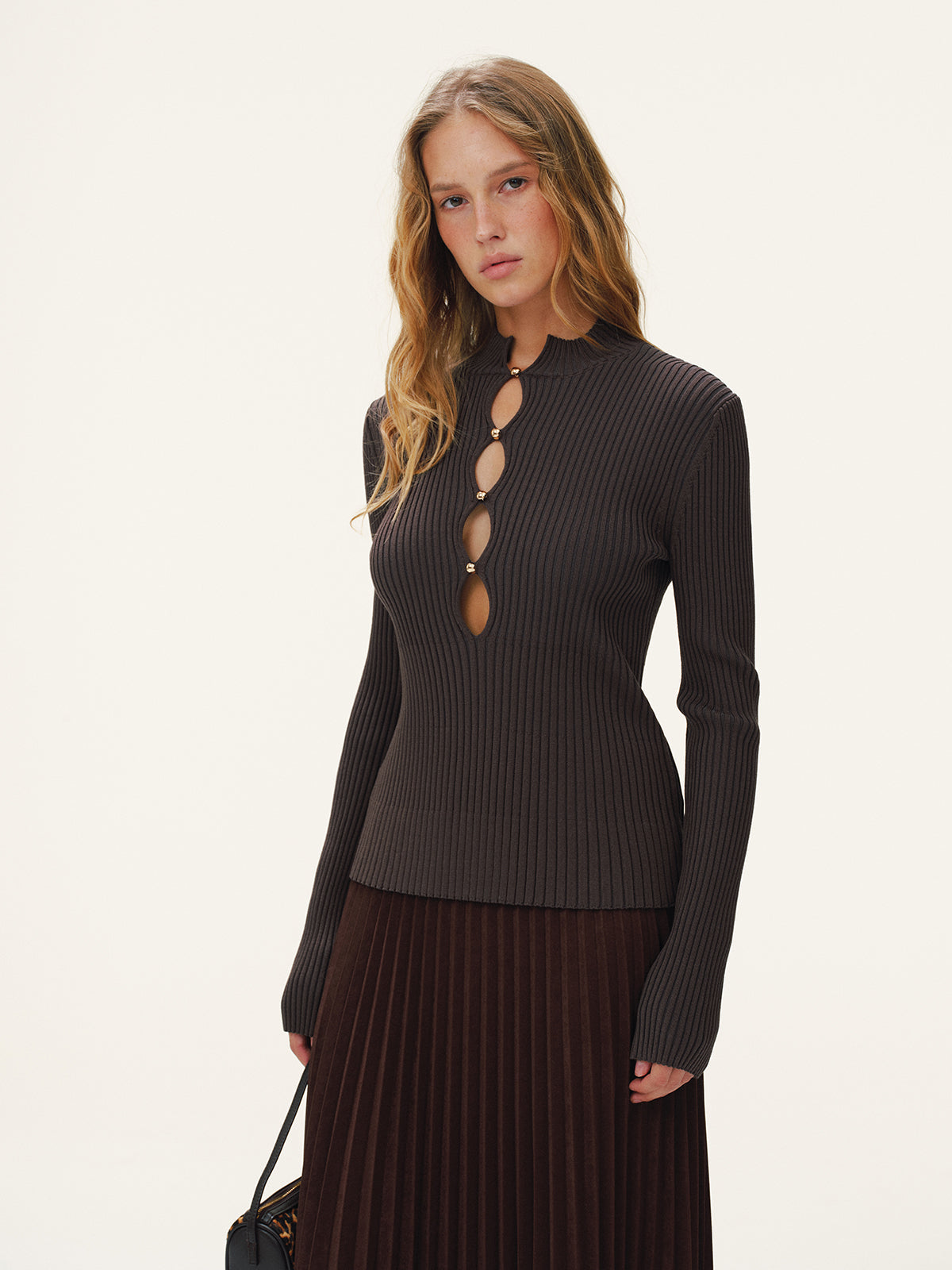 Metal Detail Cut-Out Mock Neck Fitted Sweater