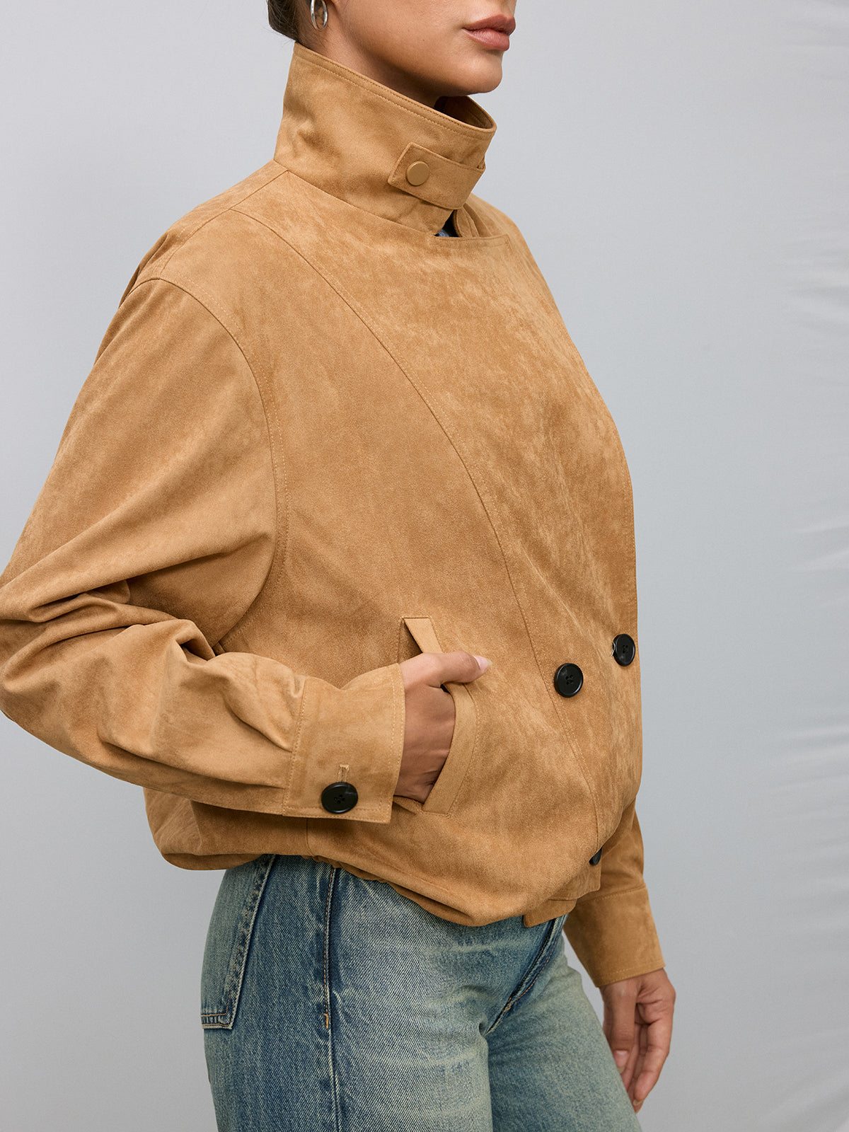 Zweireihiger Trenchcoat in Wildlederoptik