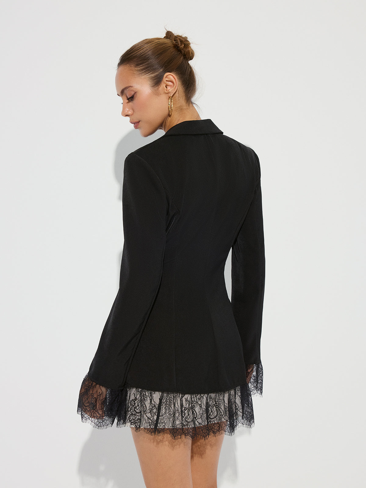 Blazer mit Spitzenbesatz und Revers
