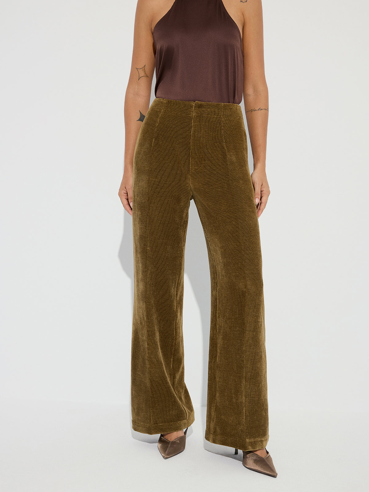 Hose aus Samt mit weitem Bein und mittelhohem Bund