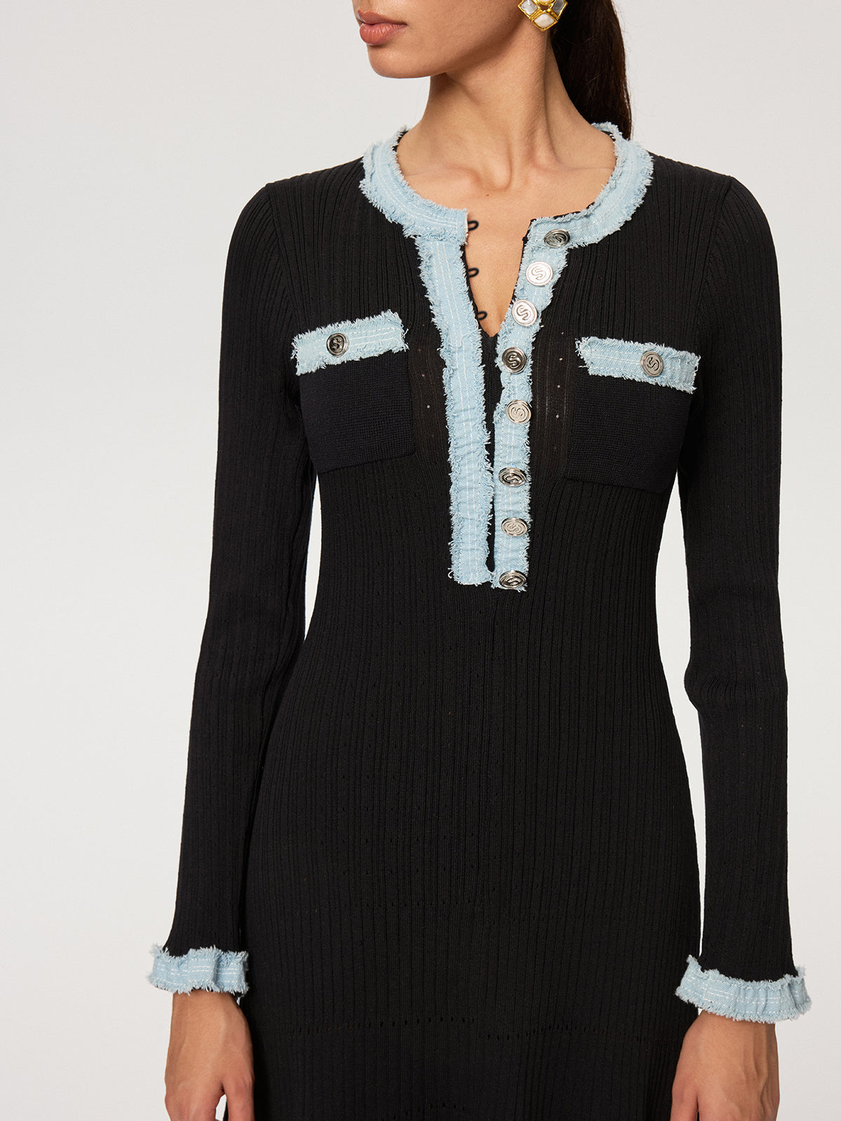 Robe longue en maille à empiècements en jean