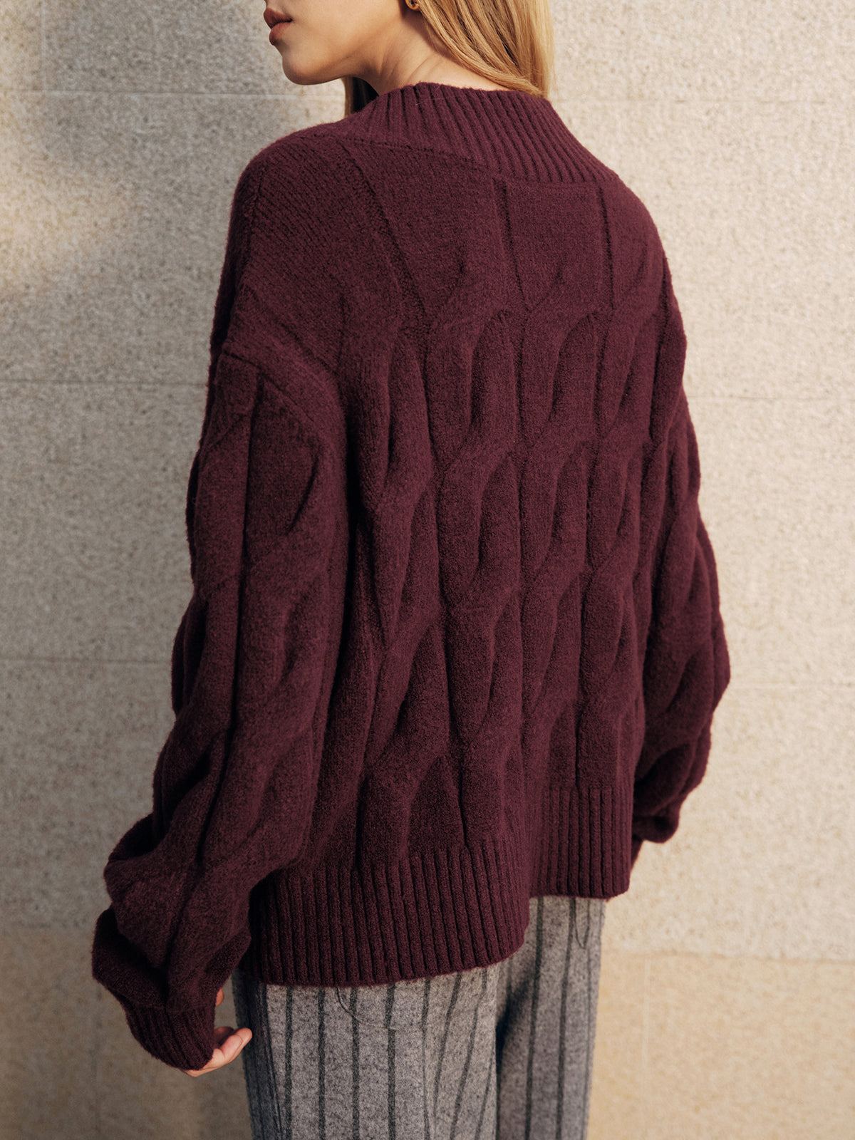 Pull en maille torsadée mélangé à la laine