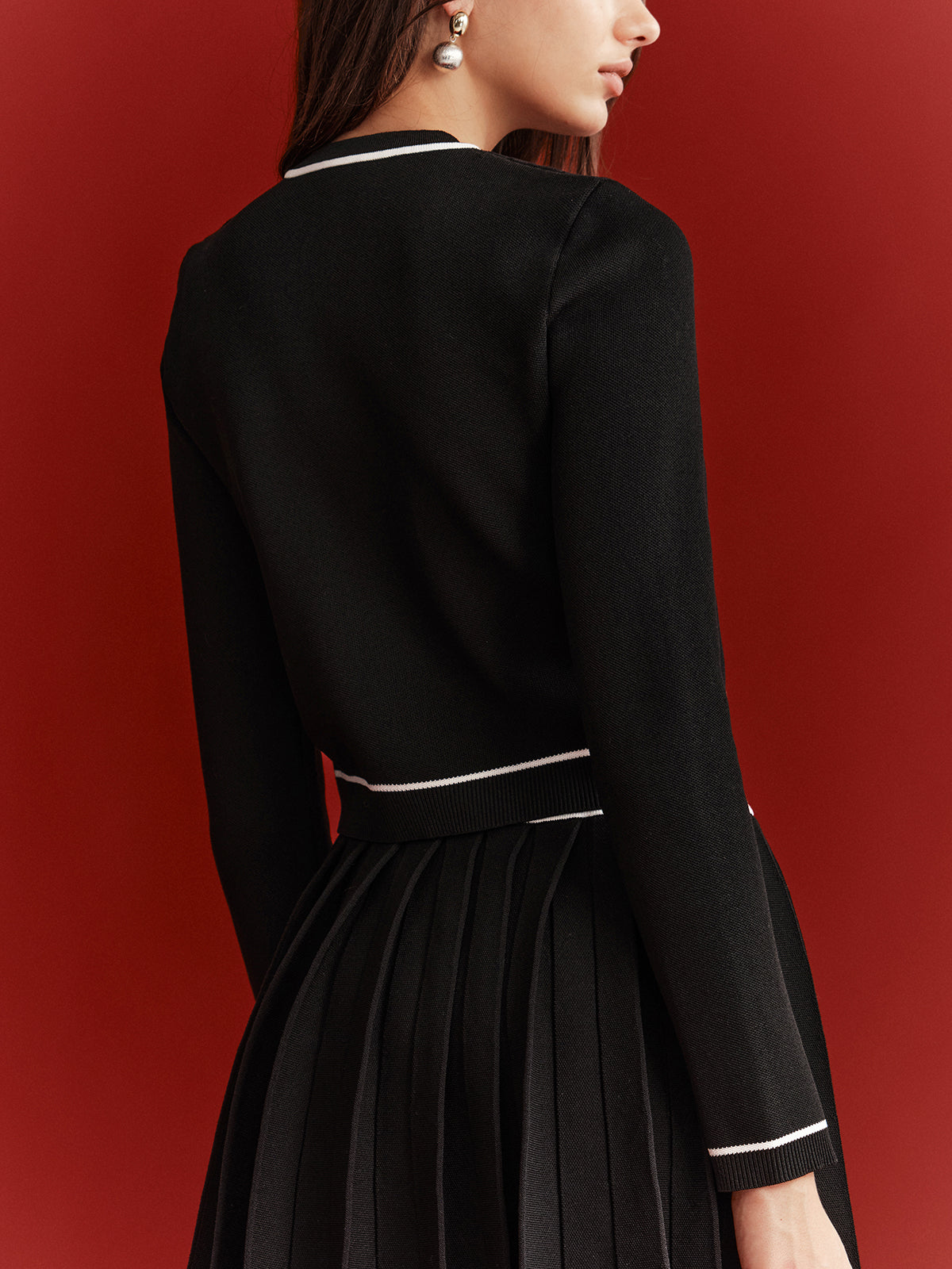 Contrast Trim Cropped Cardigan