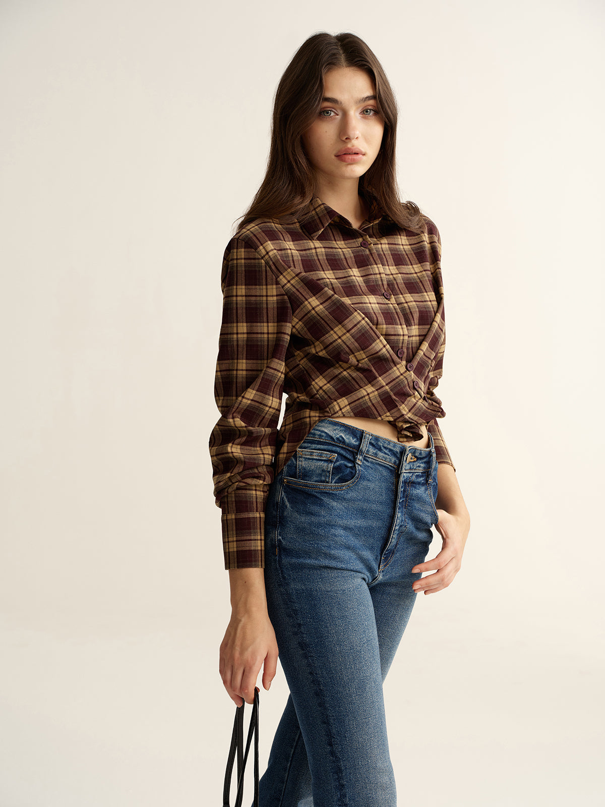 Knot Detail Button-Front Plaid Cropped Shirt