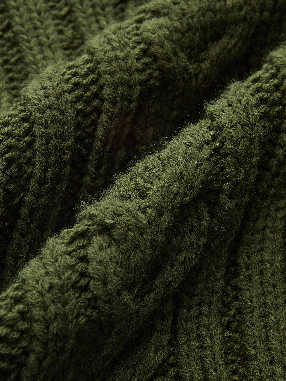 Cable Knit Sleeveless Sweater Vest