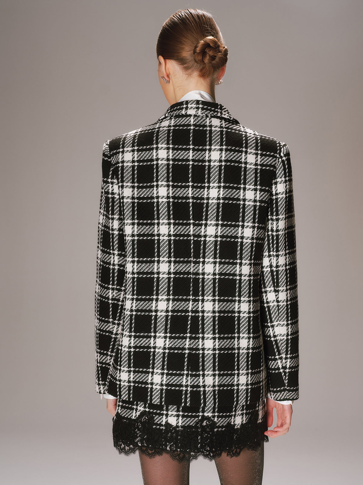 Blazer en tweed à carreaux et boutons métalliques