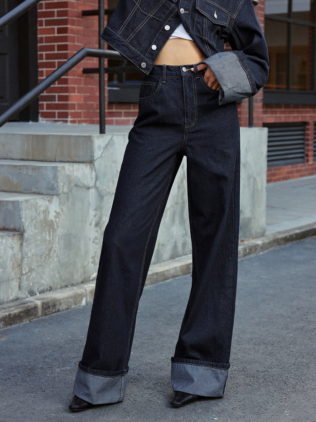 Jean ample taille haute à revers
