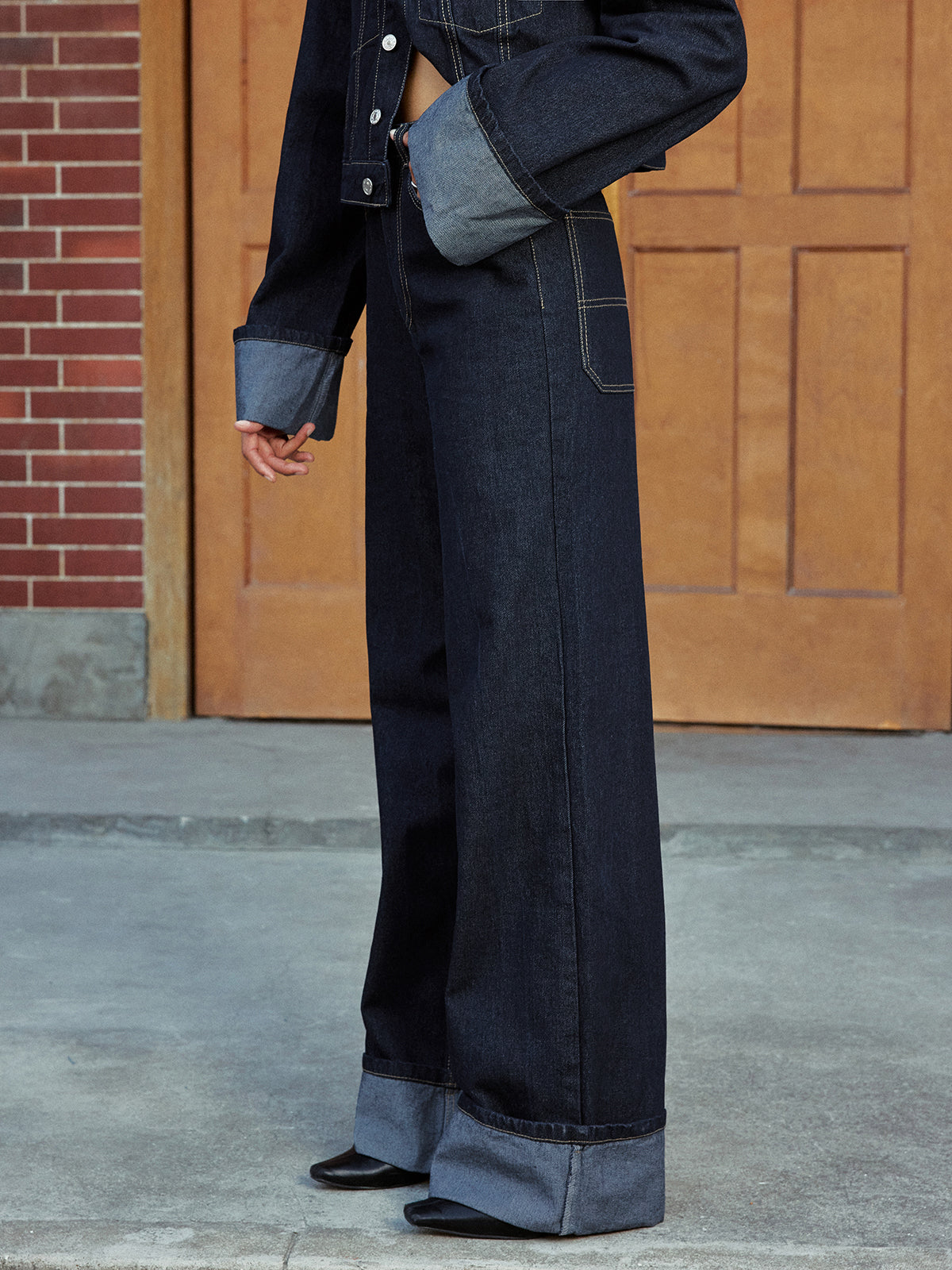 Jean ample taille haute à revers