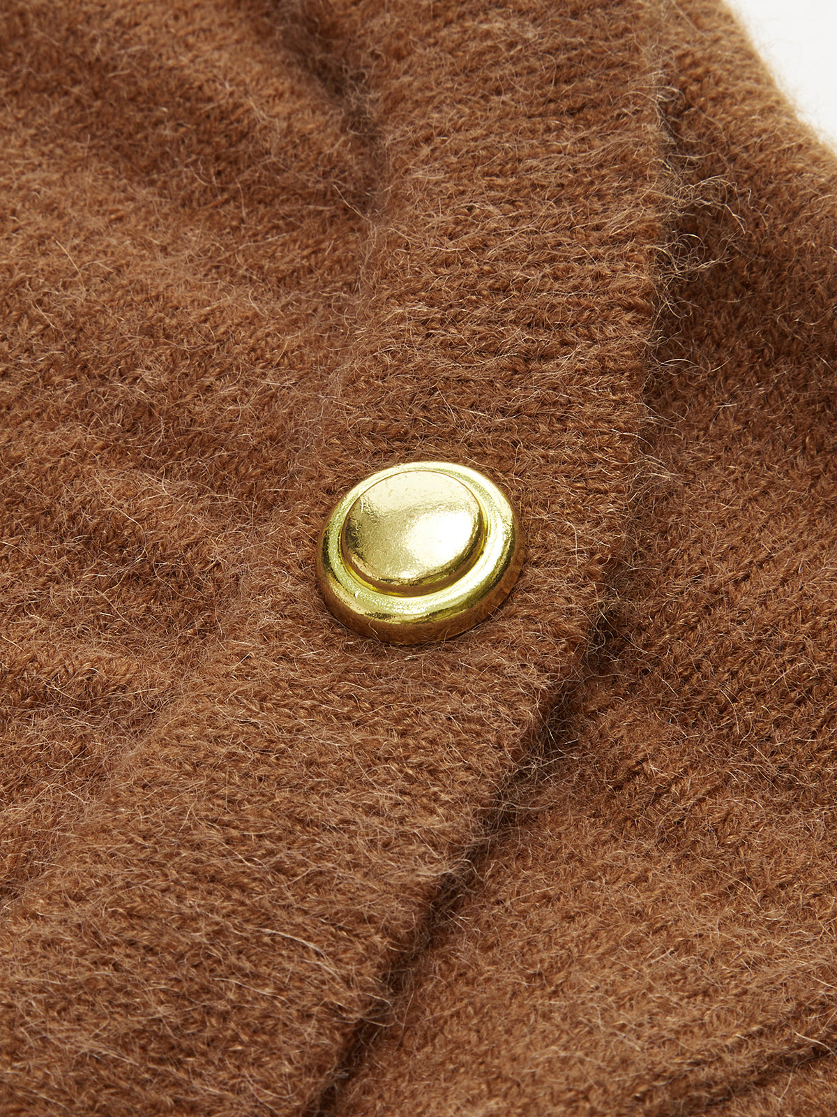 Taillierter, asymmetrischer Rollkragenpullover
