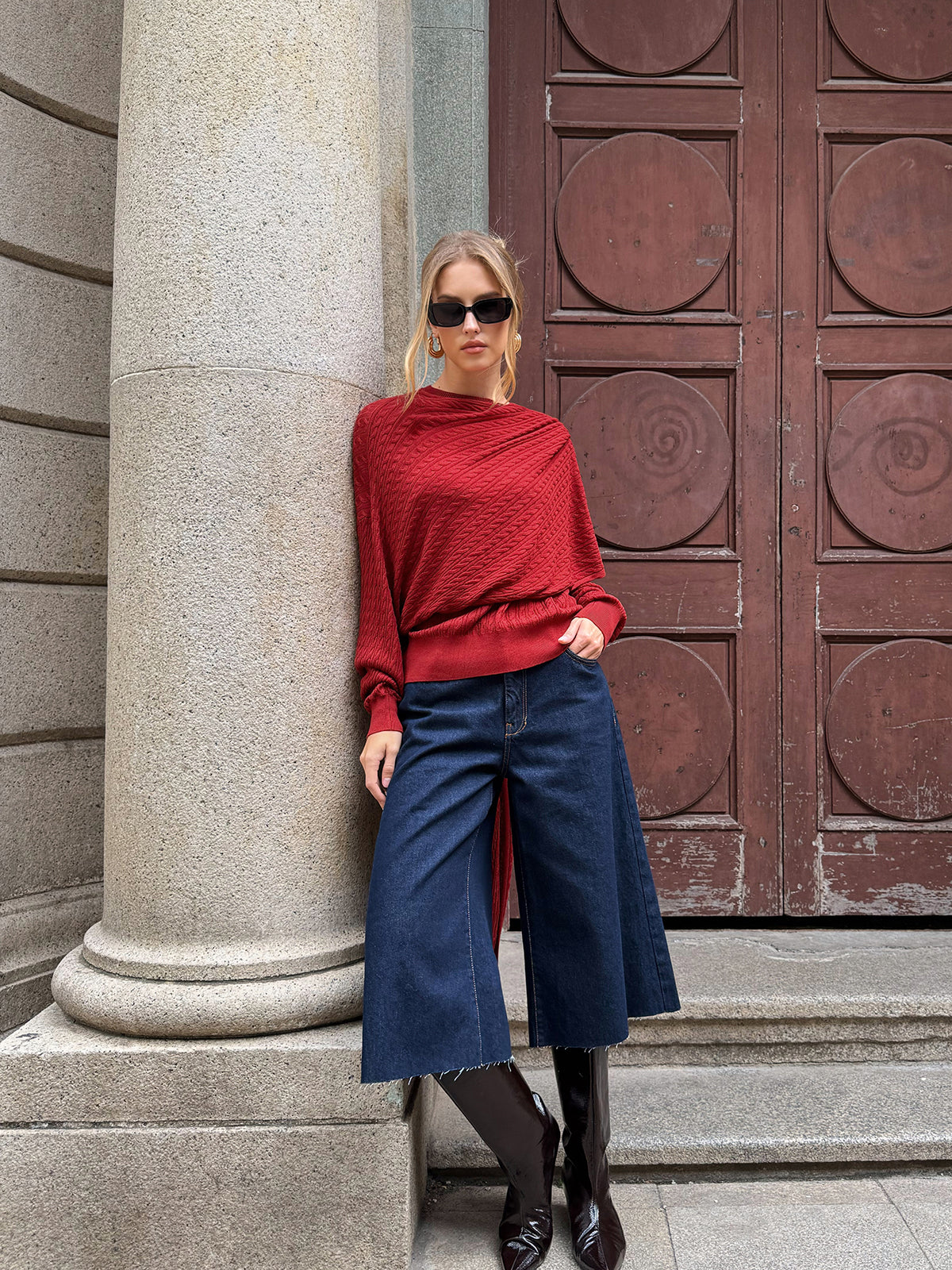 Pull asymétrique drapé en maille torsadée mélangée de laine
