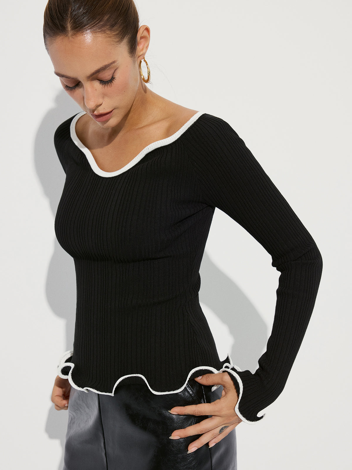 Contrast Ruffle Trim Ribbed Knit Top