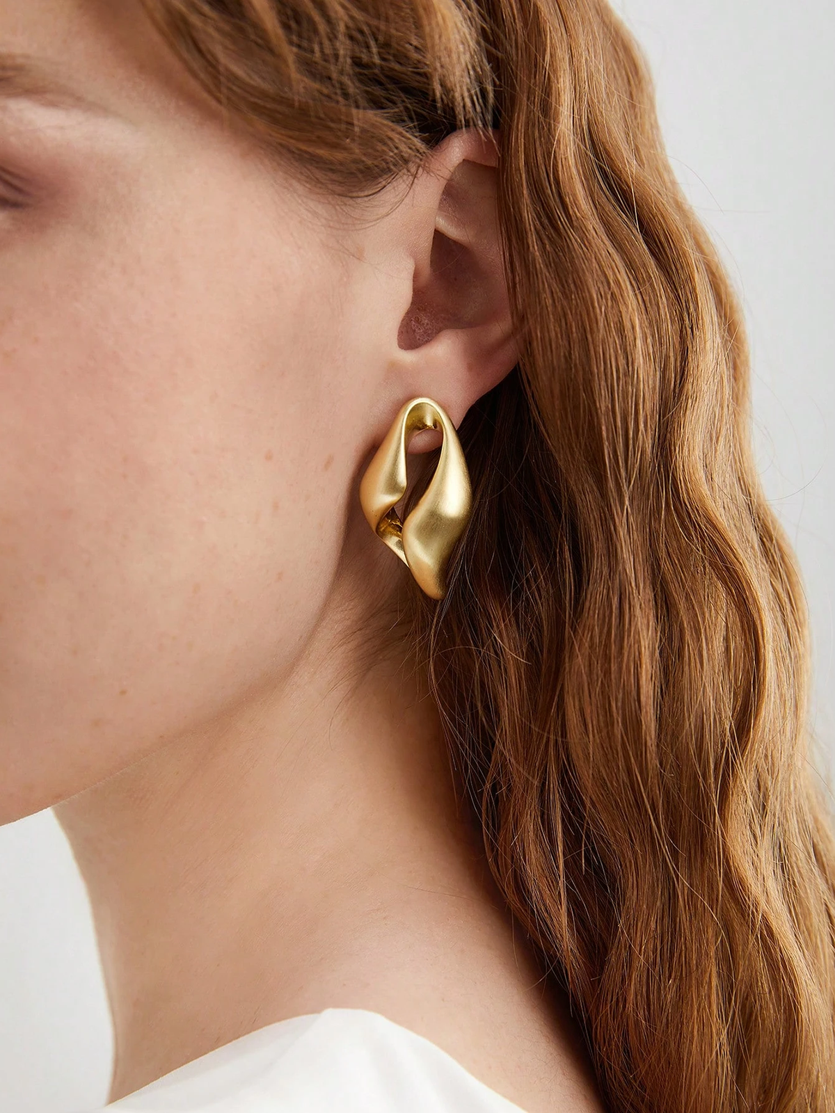 Twisted Sculptural Hoop Earrings