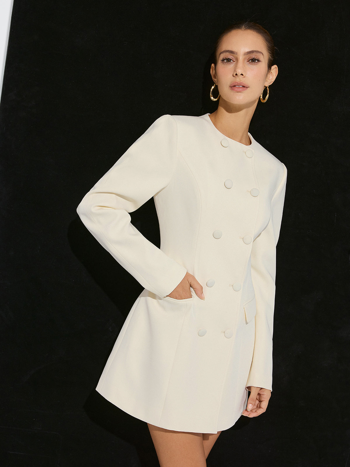 Robe blazer courte à double boutonnage