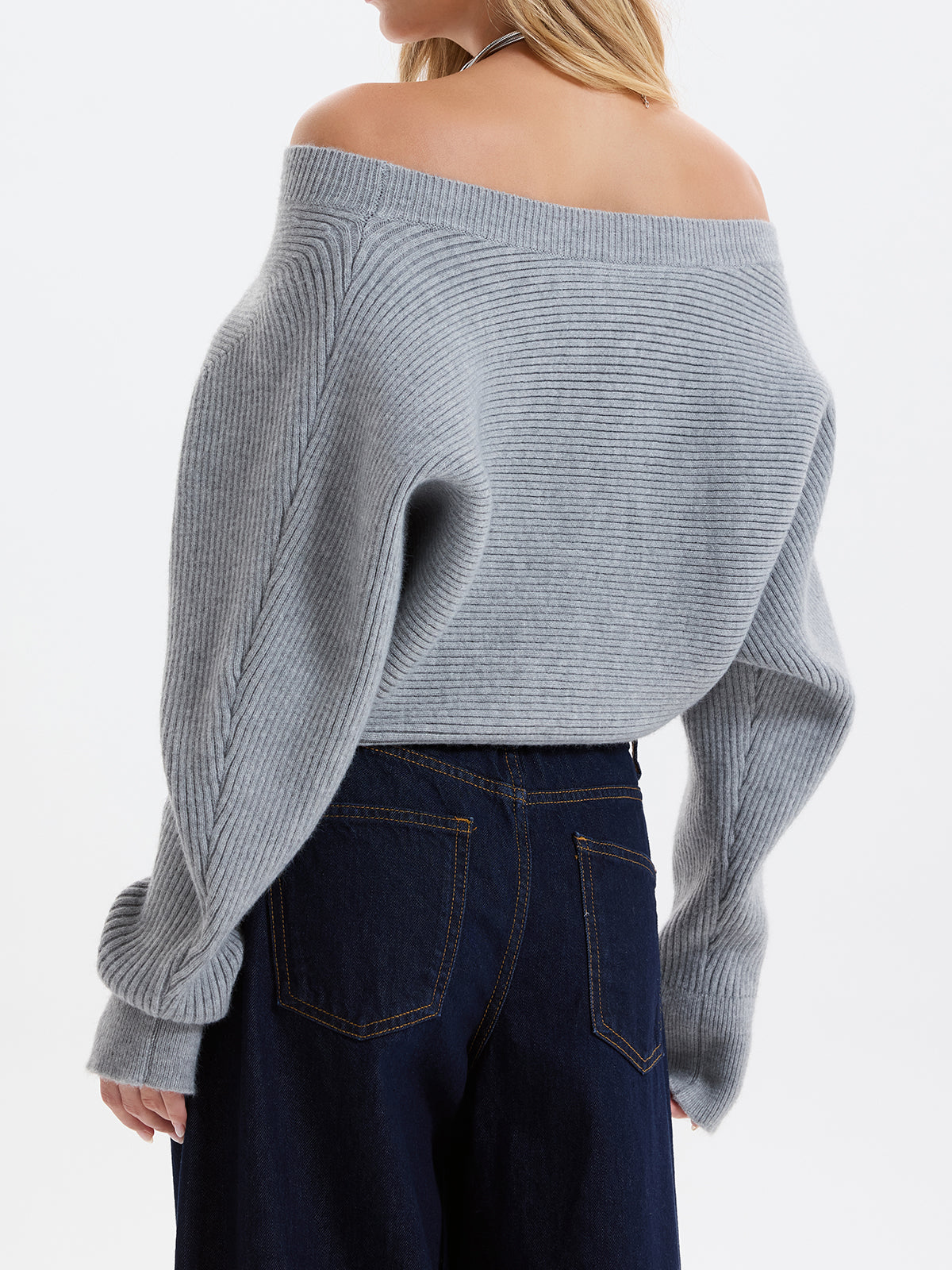 Pull côtelé asymétrique à épaule dénudée