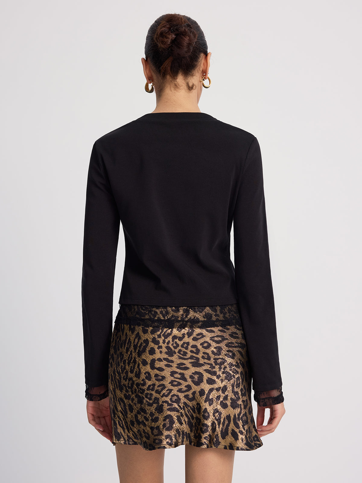 Blazer mit Spitzeneinsatz und Knöpfen