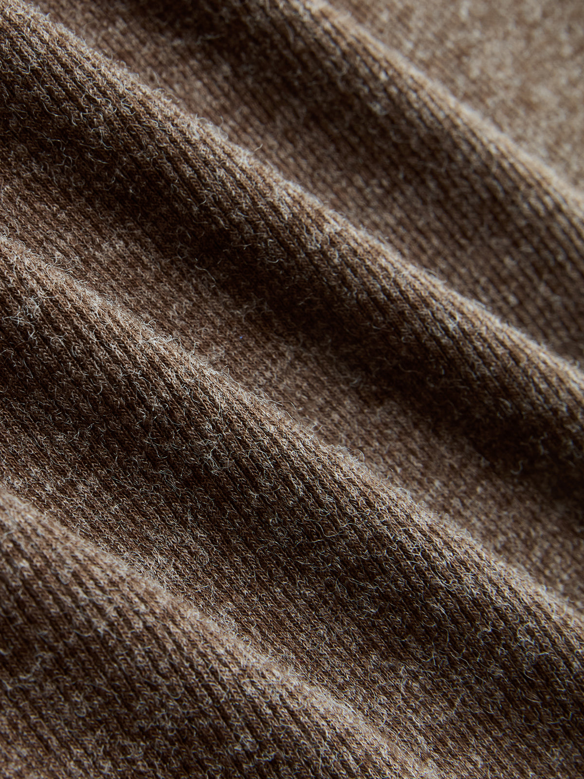 Asymmetrisches Kleid mit Knopfdetails