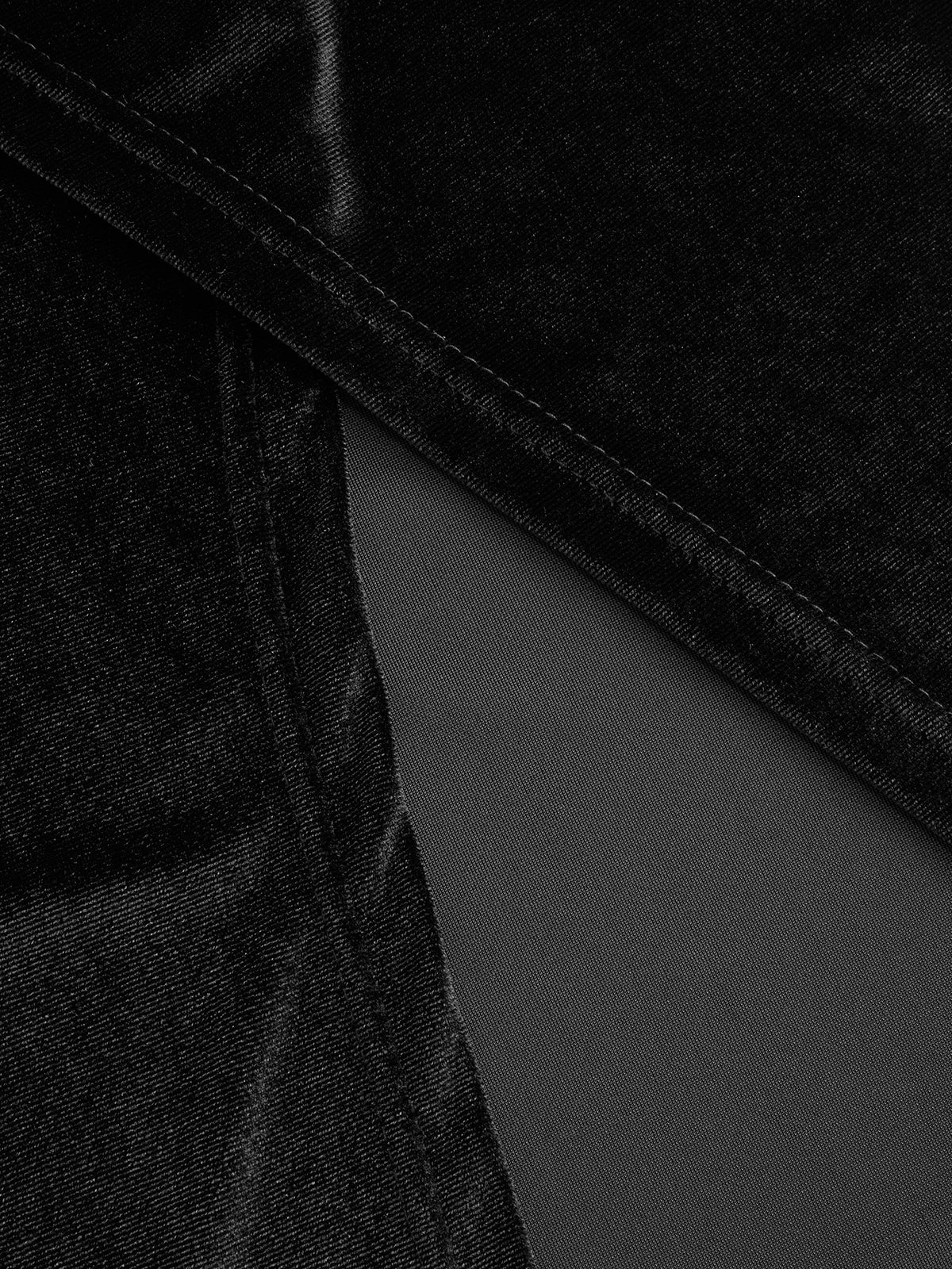 Ein-Schulter-Kleid aus gerafftem Samt