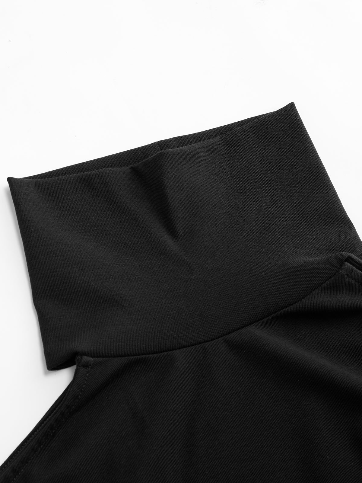 Ribbed Turtleneck Long-Sleeve Top