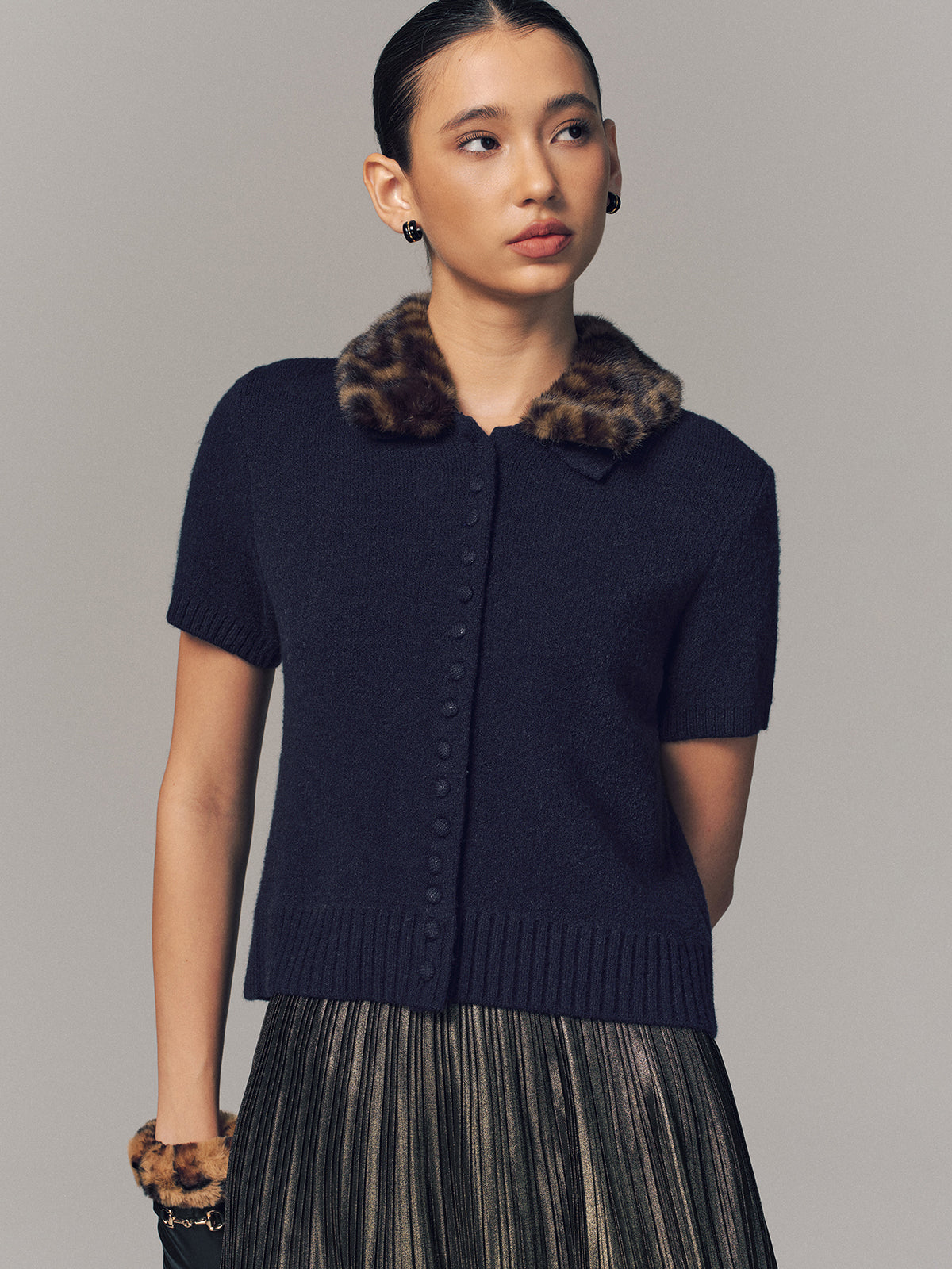 Leopard Faux Fur Collar Short-Sleeve Cardigan