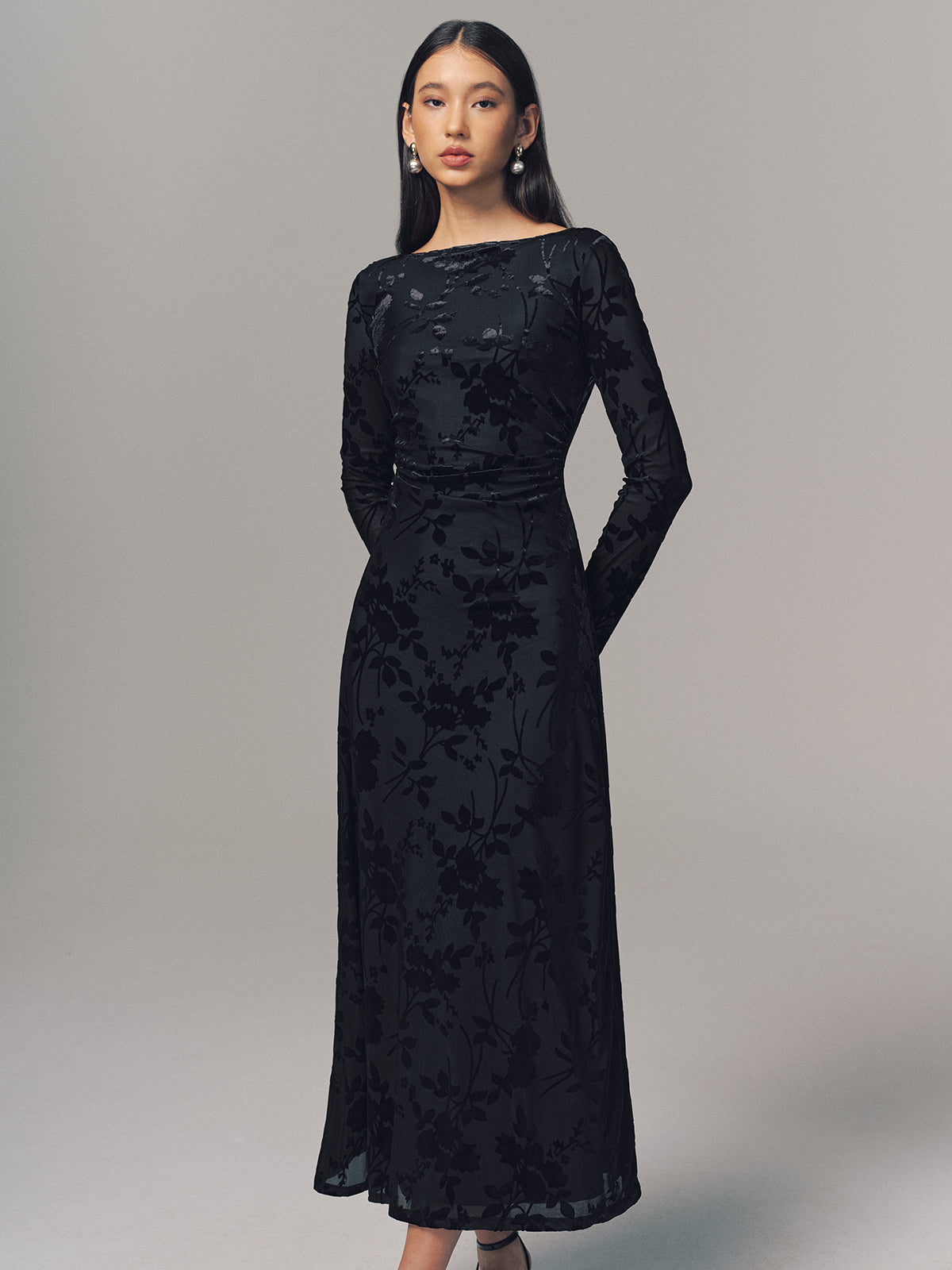 Velvet Floral Long Sleeve Backless Maxi Dress