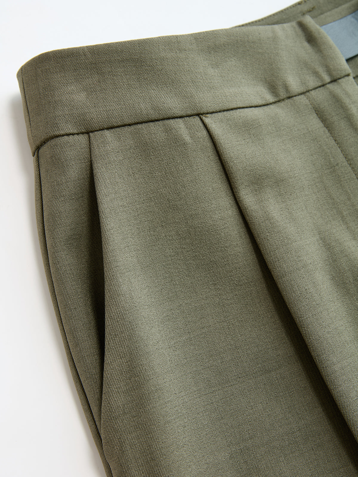 Belt-Accent Wide-Leg Pants