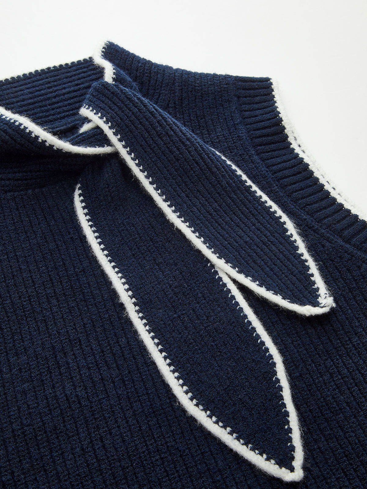 Contrast Trim Tie-Neck Sleeveless Rib-Knit Vest