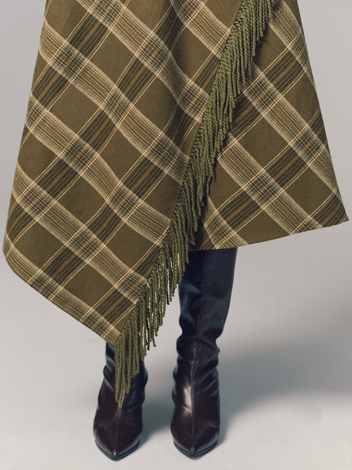 Ärmelloses Baumwoll-Maxikleid mit Karomuster und Fransen