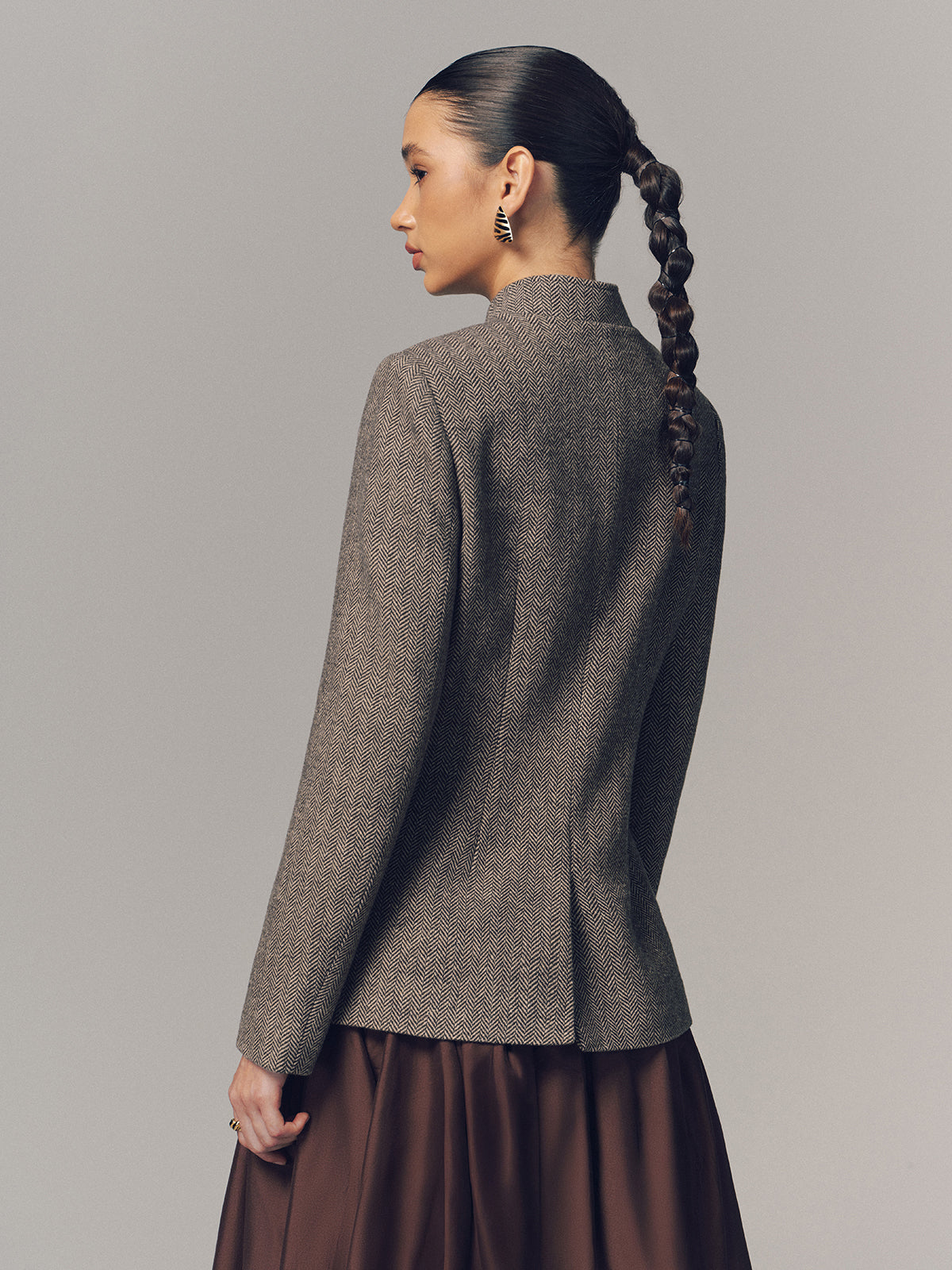 Fischgrätjacke mit Stehkragen und mehreren Taschen