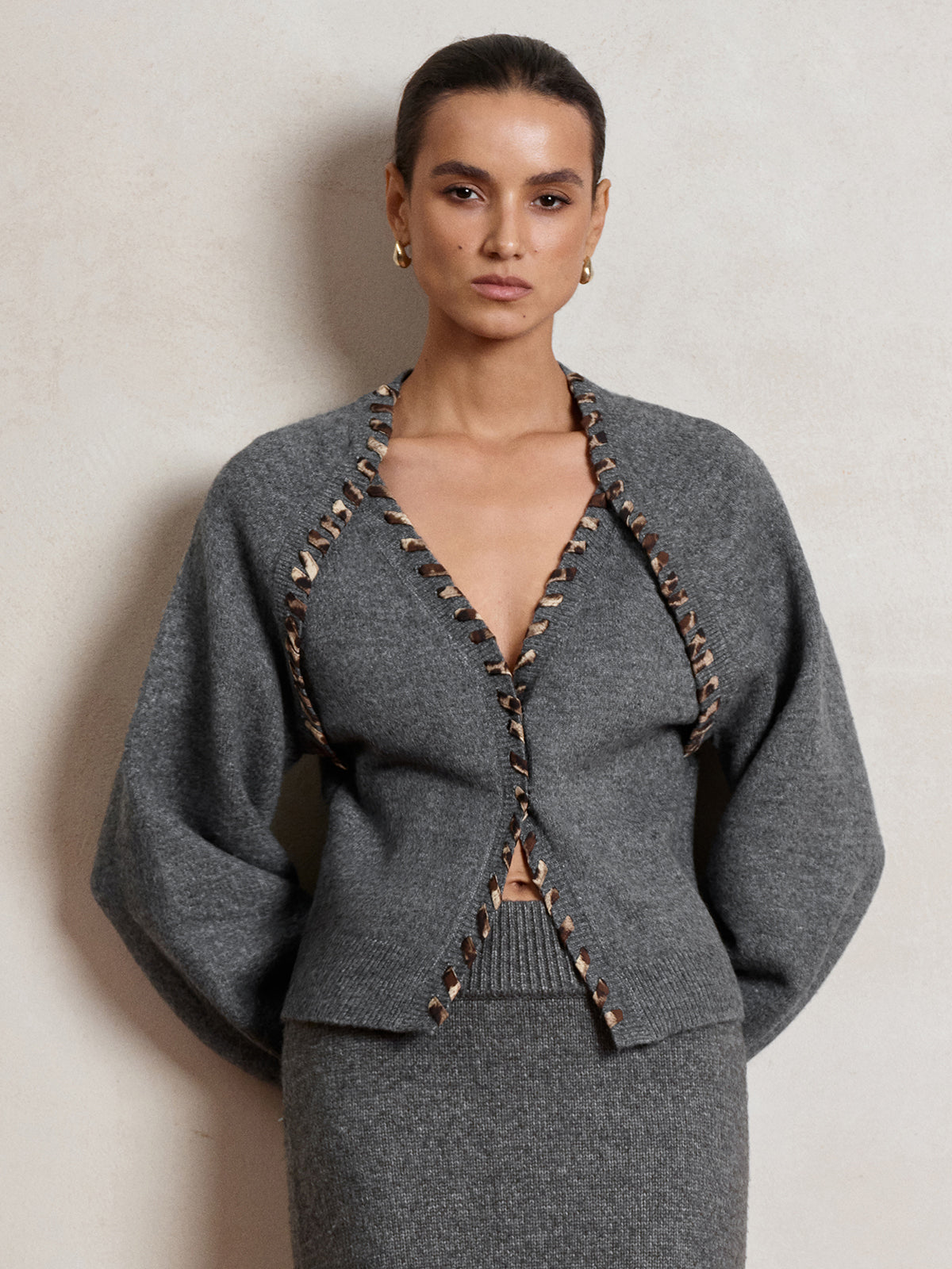 Schnürbesatz V-Ausschnitt Cardigan