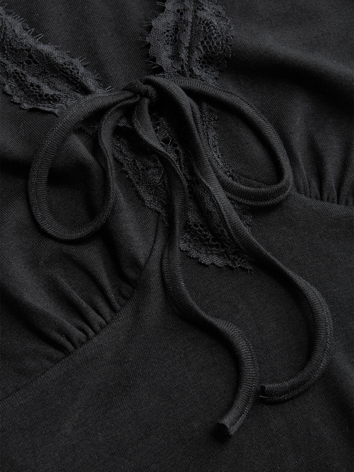 Lace Trim Tie-Front Fitted Short-Sleeve Top
