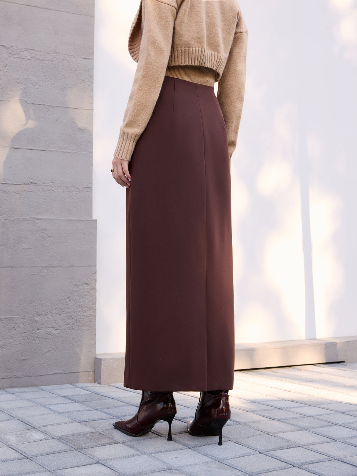 Midi-Rock mit hoher Taille und Knopfleiste vorne