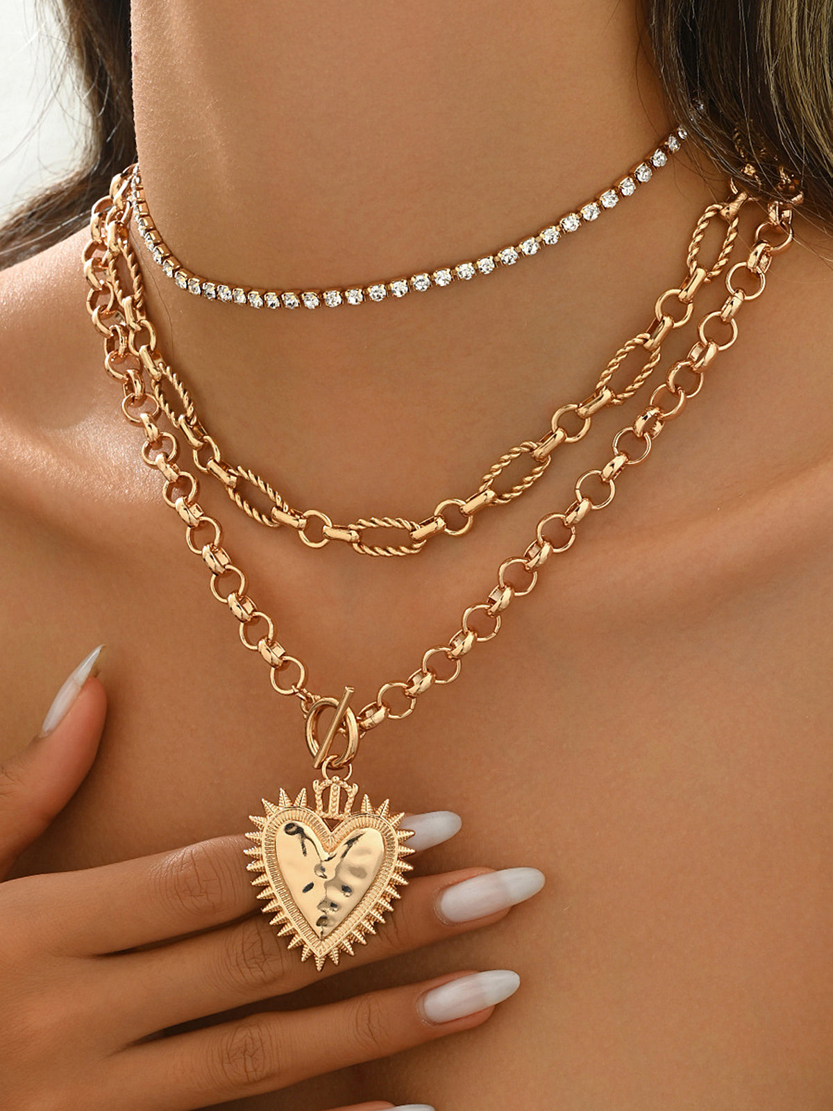 Layered Chain Heart Rhinestone Necklace