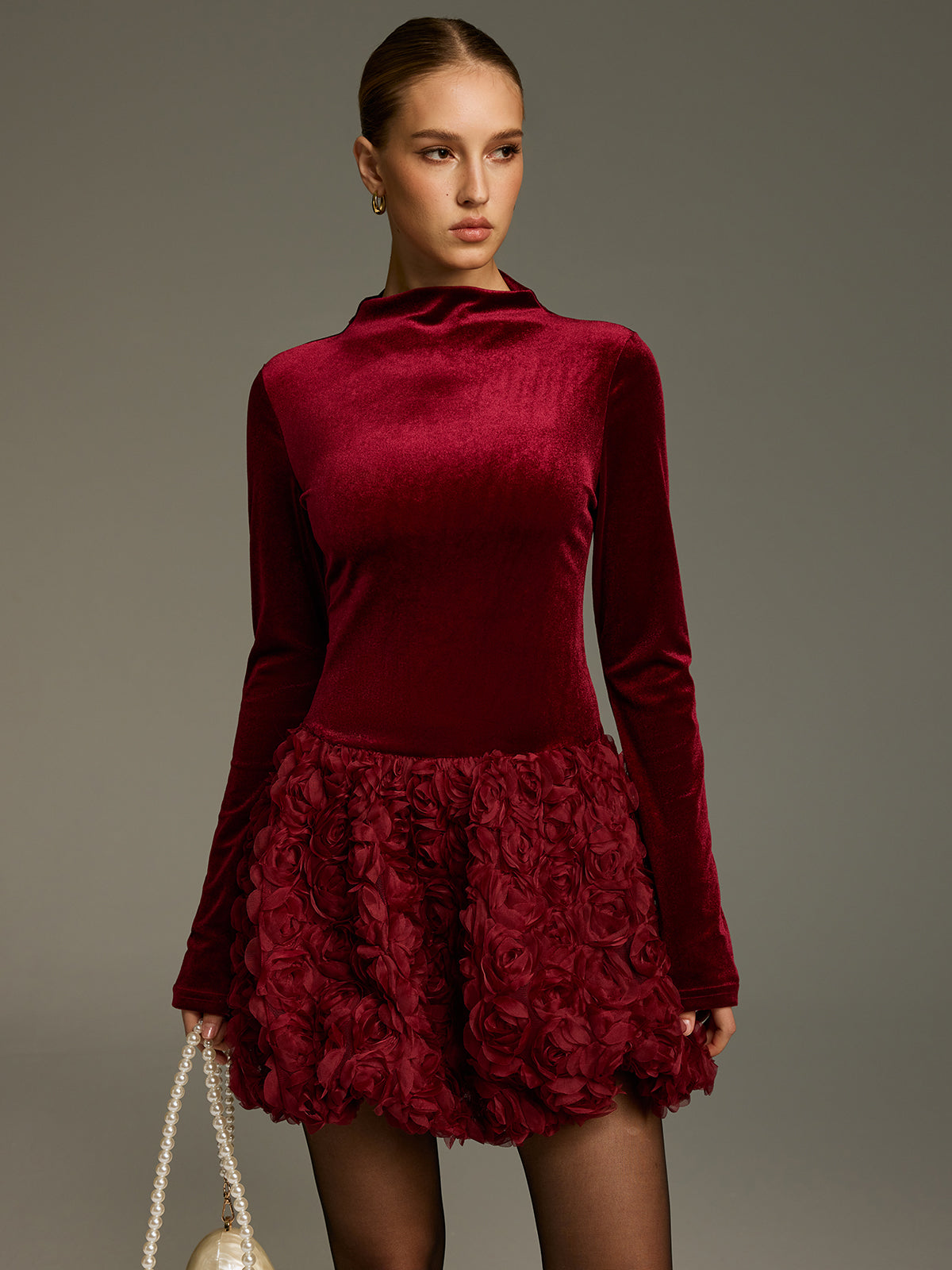 Mini-robe en velours à volants roses 3D