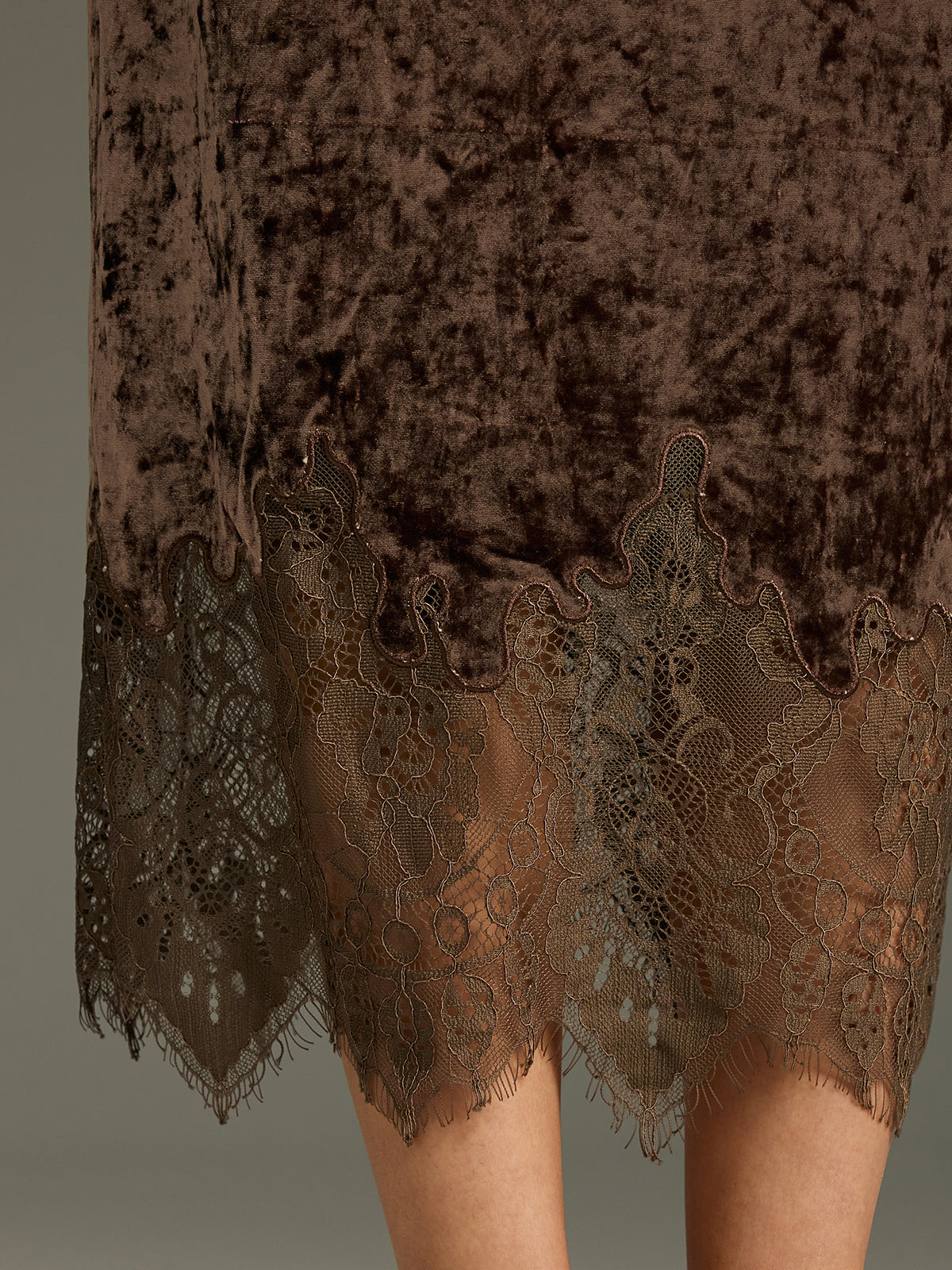 Jupe Midi en Velours à Ourlet en Dentelle
