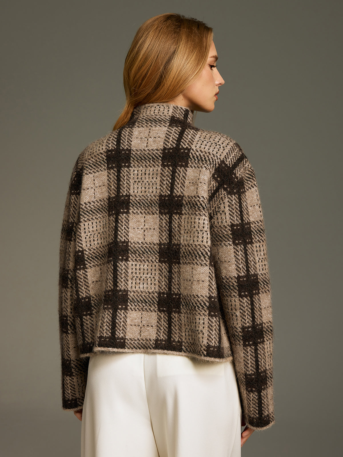 Chandail à col roulé en tricot écossais de laine mélangée