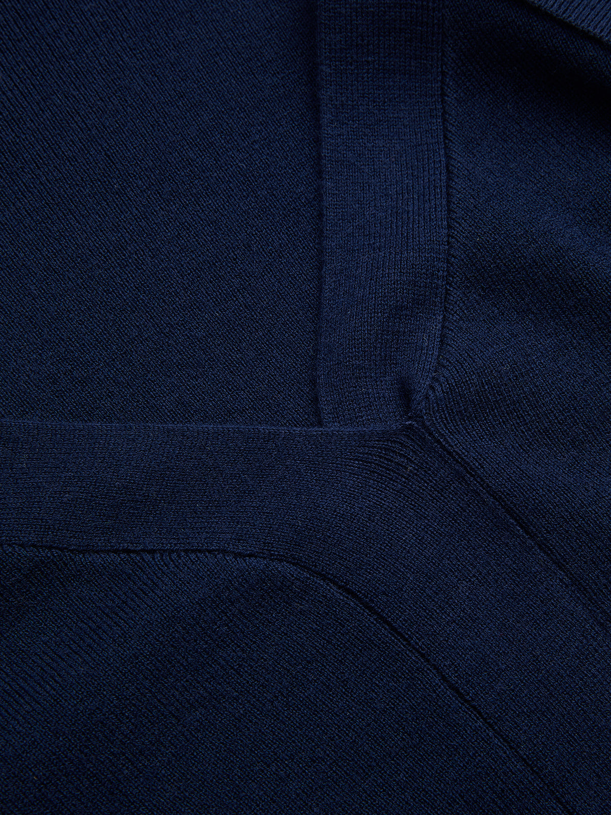Robe longue en maille mélangée de laine à col en V