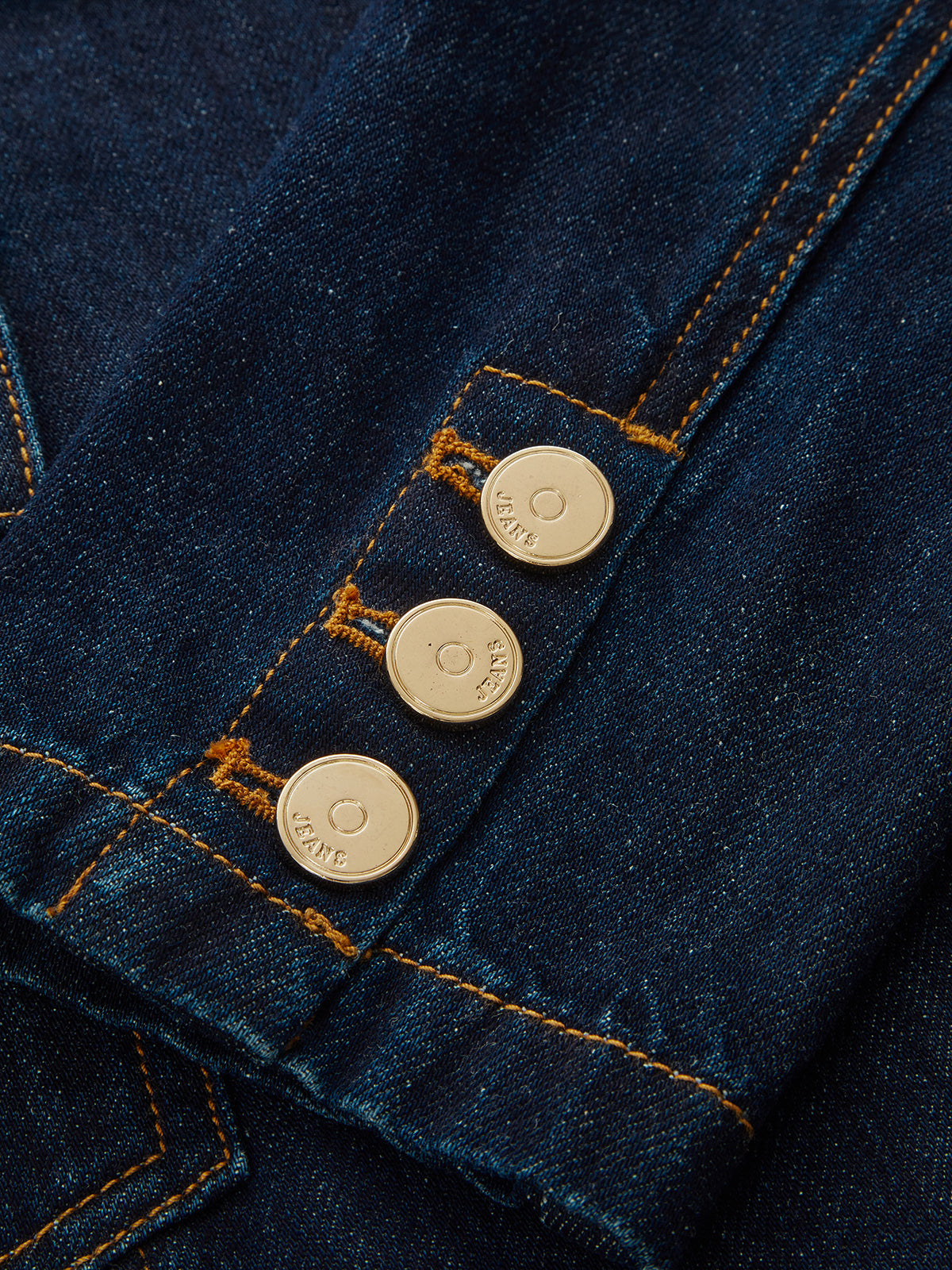 Robe blazer en jean ceinturée